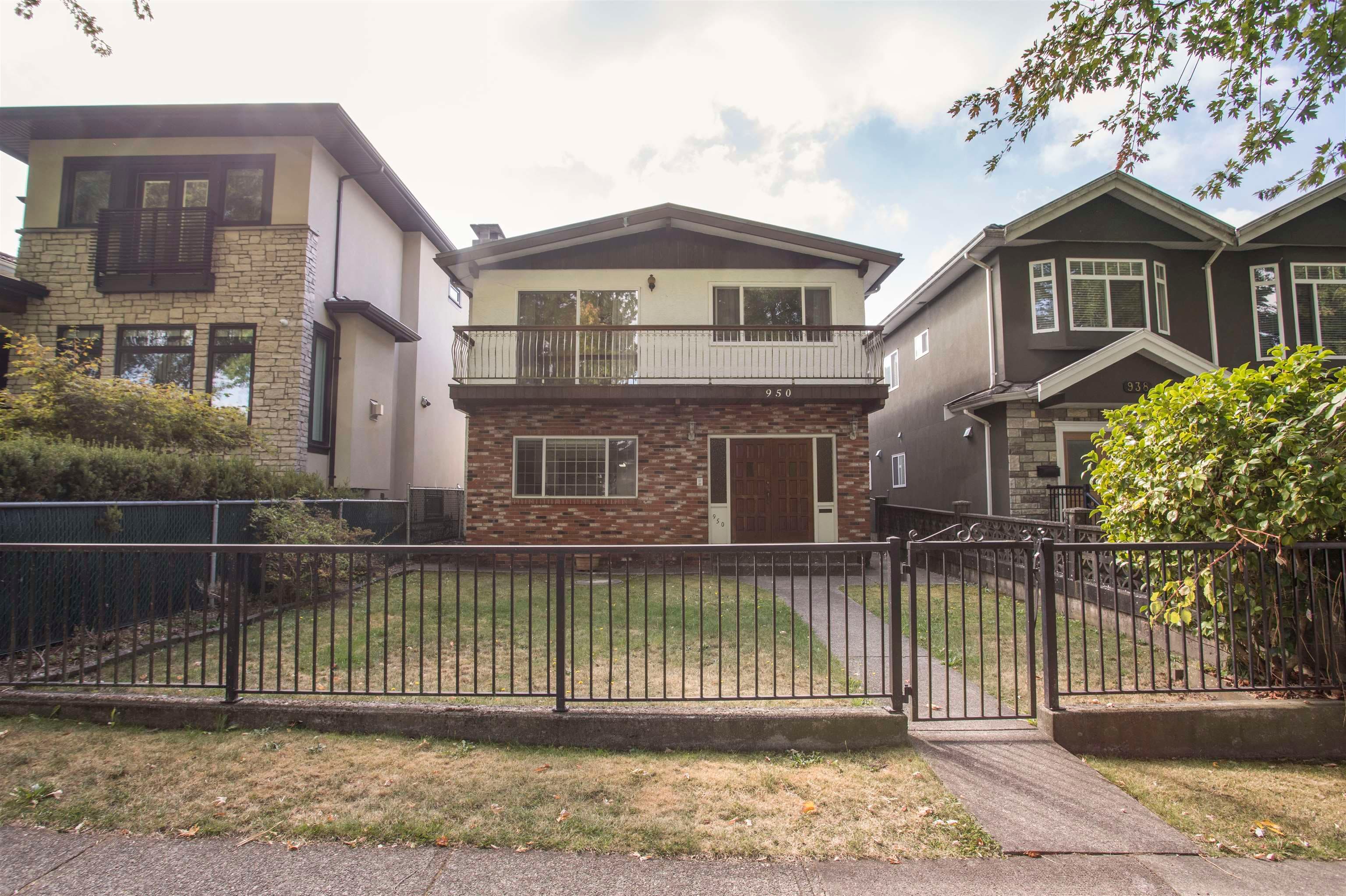 950 E 38th Avenue, Vancouver, V5W 1J3 — photo 1