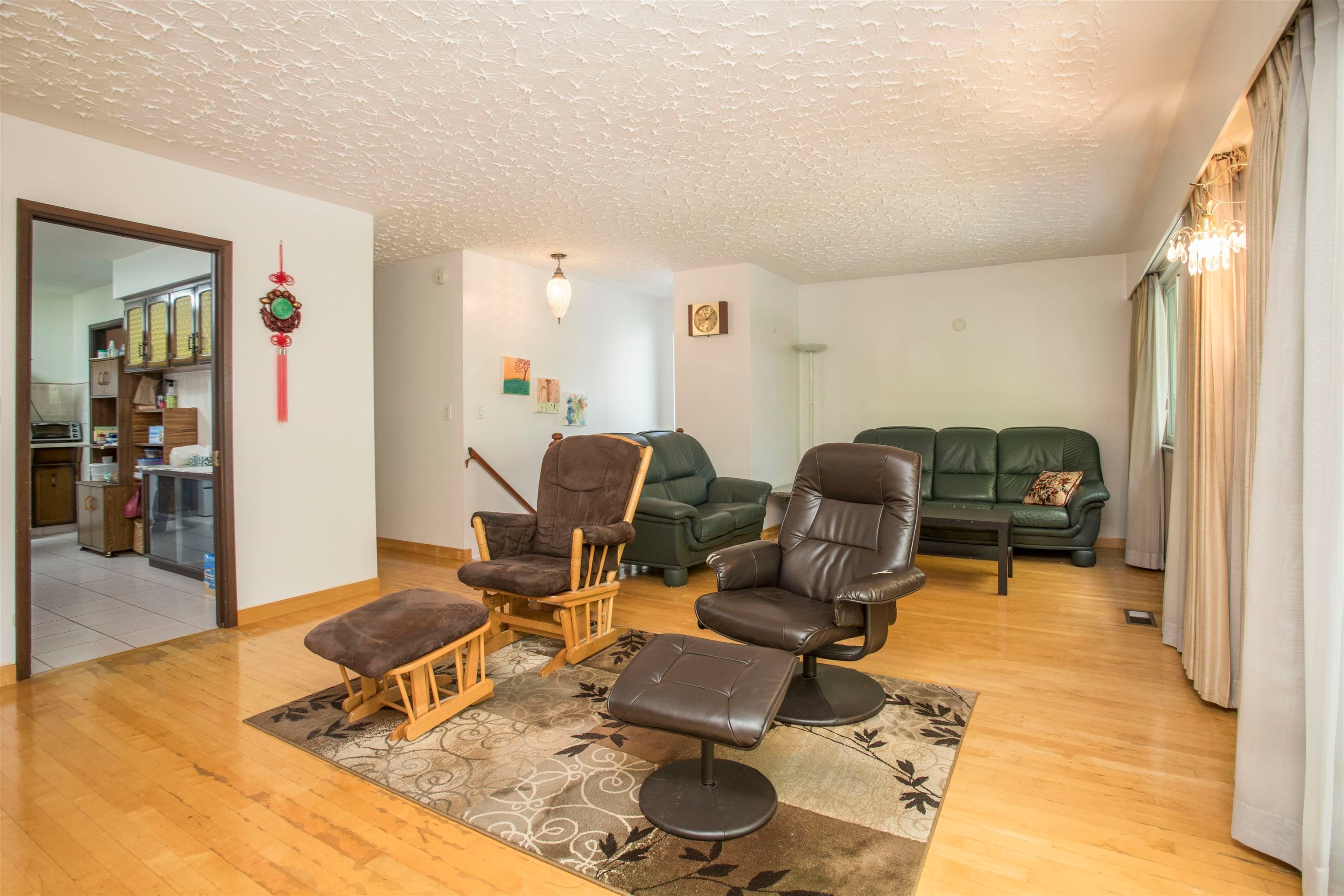 950 E 38th Avenue, Vancouver, V5W 1J3 — photo 4
