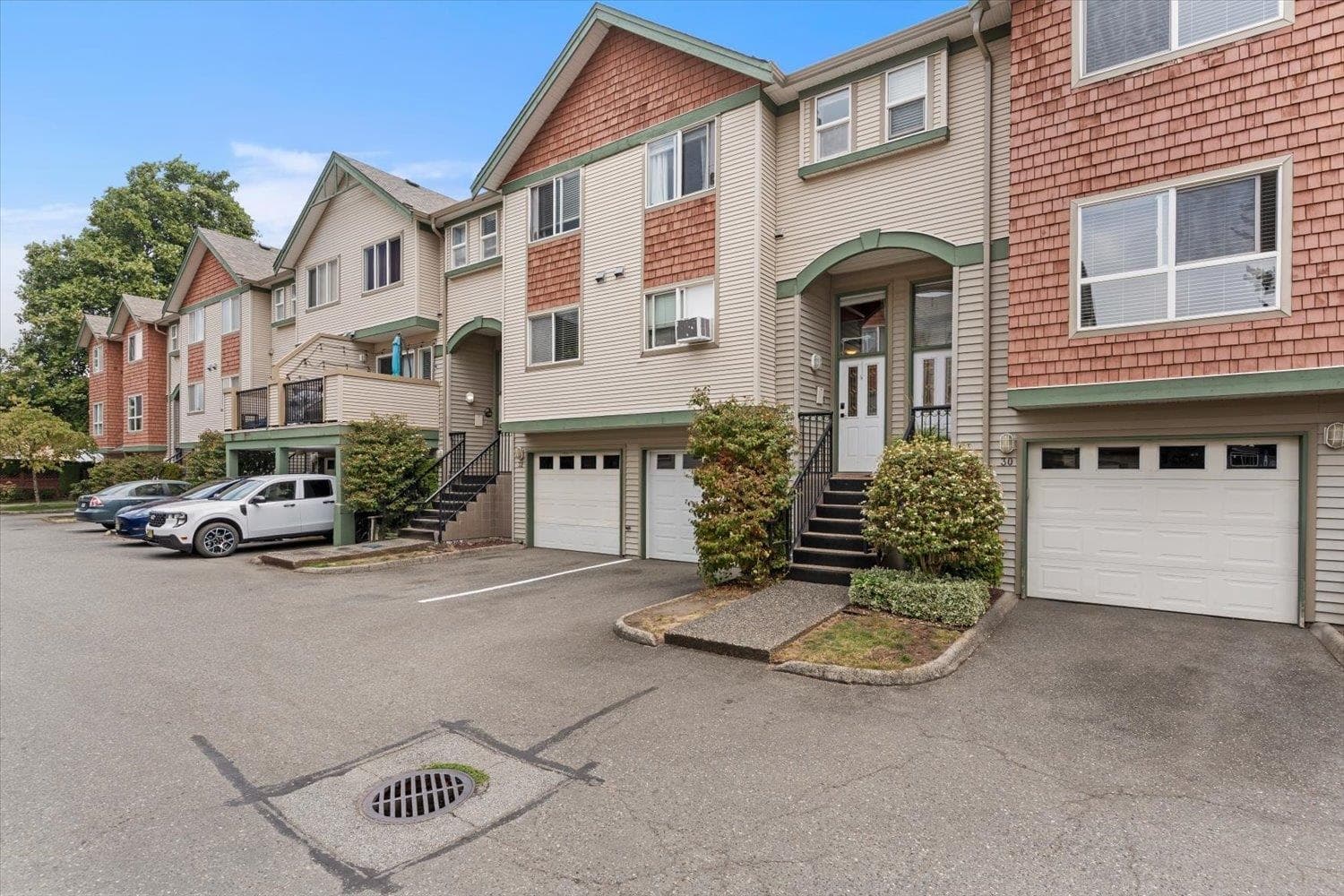 31 - 9470 Hazel Street, Chilliwack, V2P 5N1 — photo 2