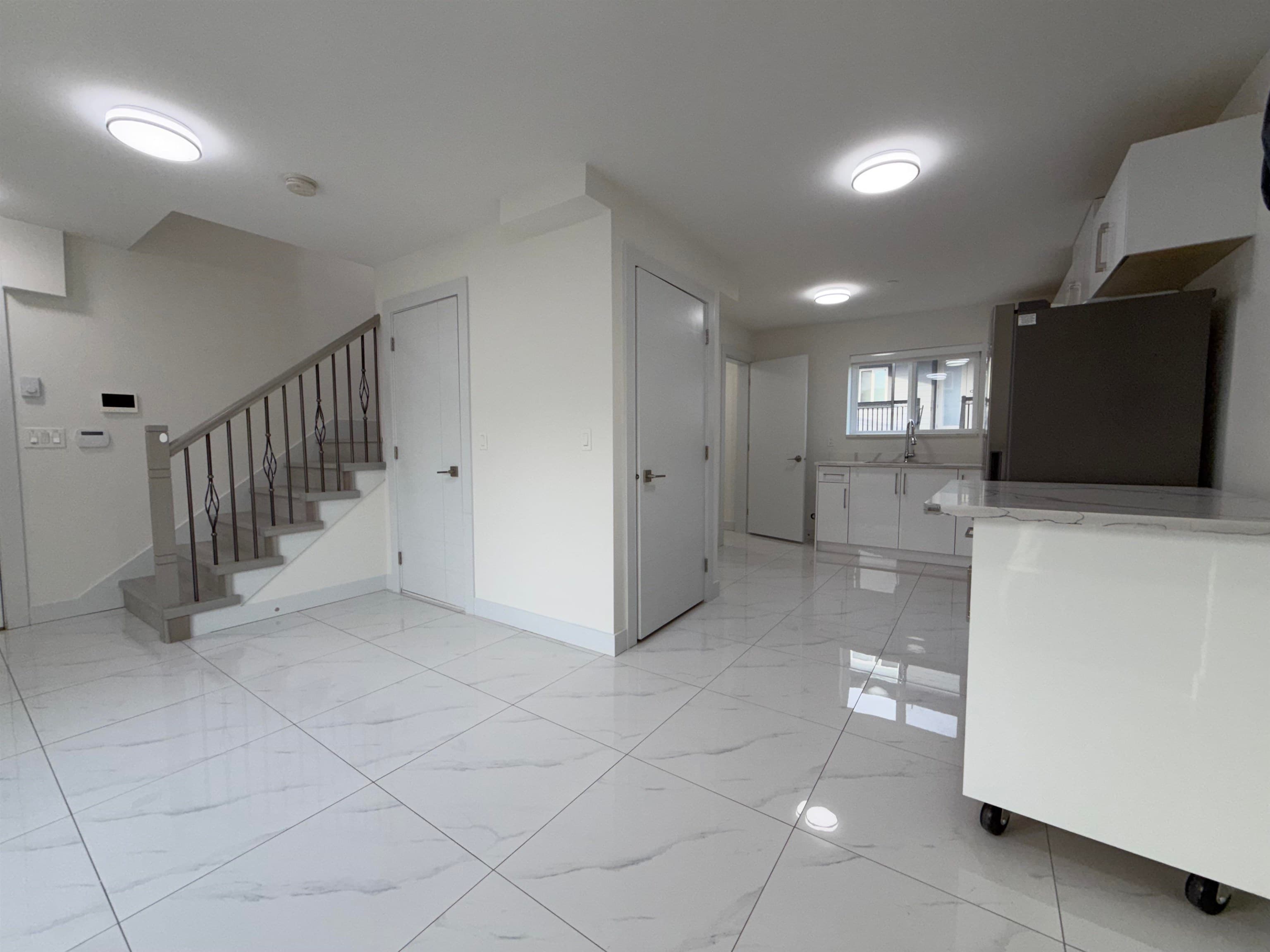 3 - 1052 E 50th Avenue, Vancouver, V5X 1B8 — photo 2