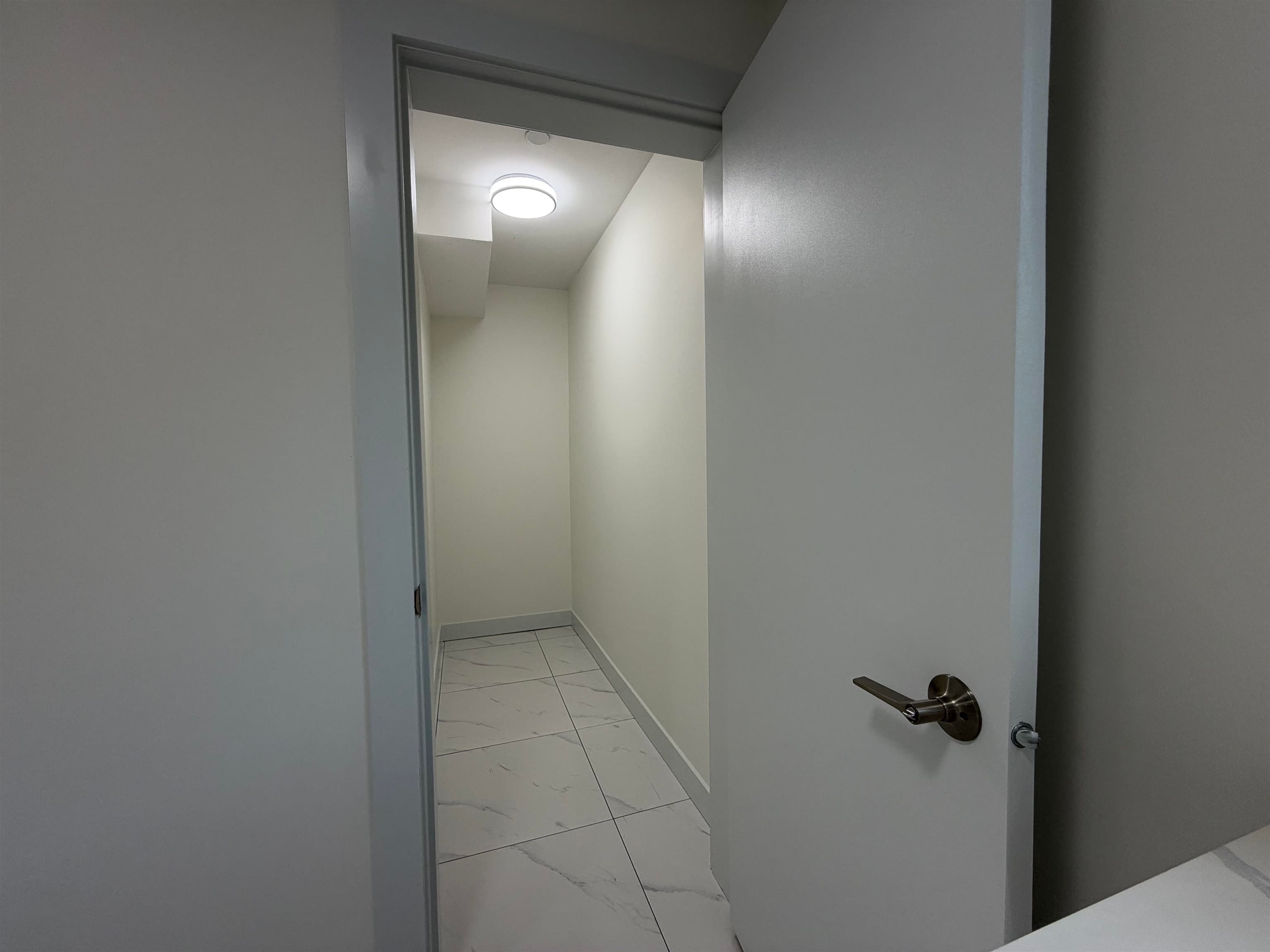 3 - 1052 E 50th Avenue, Vancouver, V5X 1B8 — photo 4