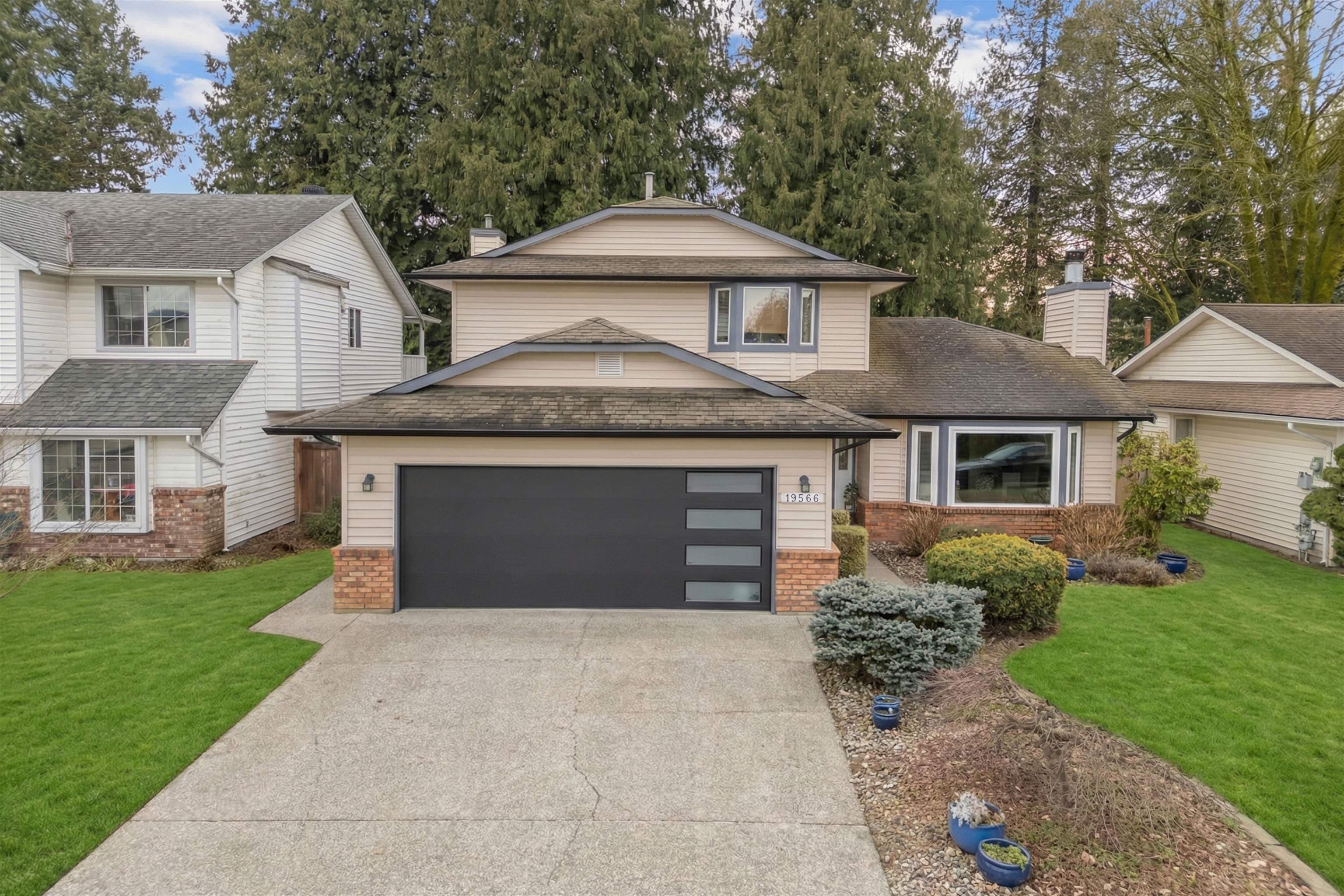19566 Park Road, Pitt Meadows, V3Y 1B1 — photo 3