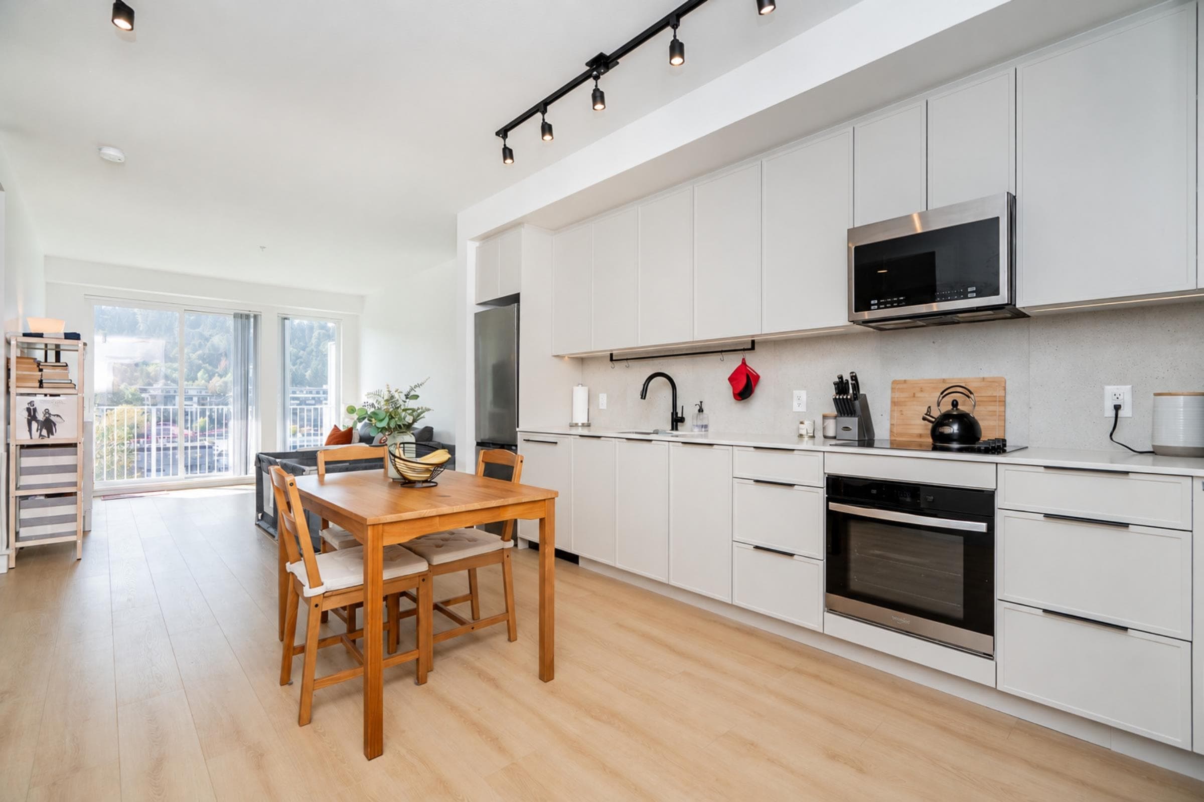 603 - 3055 Murray Street, Port Moody, V3H 0P4 — photo 3