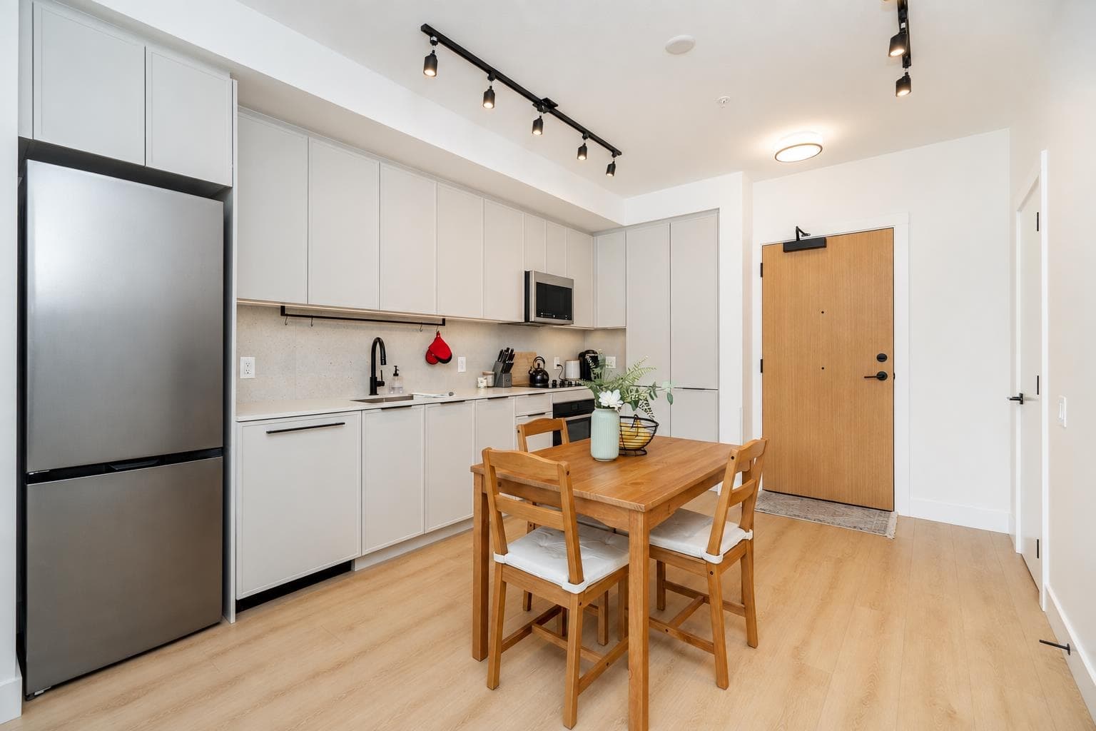 603 - 3055 Murray Street, Port Moody, V3H 0P4 — photo 5
