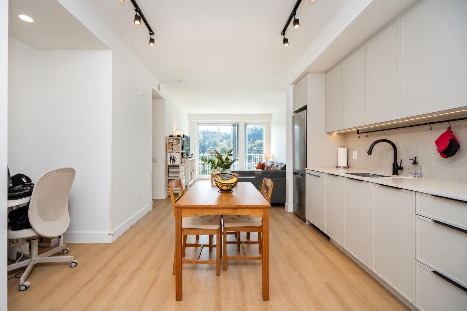 603 - 3055 Murray Street, Port Moody, V3H 0P4 — photo 4