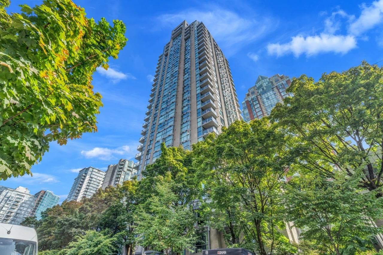 307 - 928 W Richards Street Street, Vancouver, V6B 6P6 — photo 1