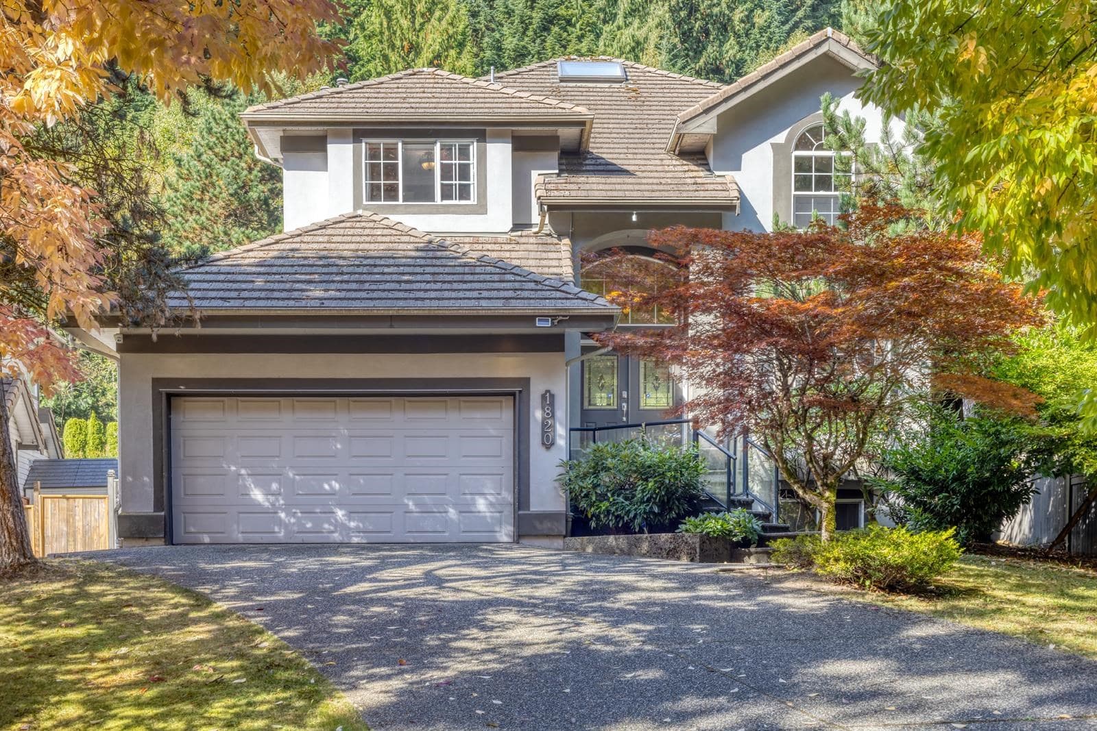 1820 Camelback Court, Coquitlam, V3E 3K4 — photo 1