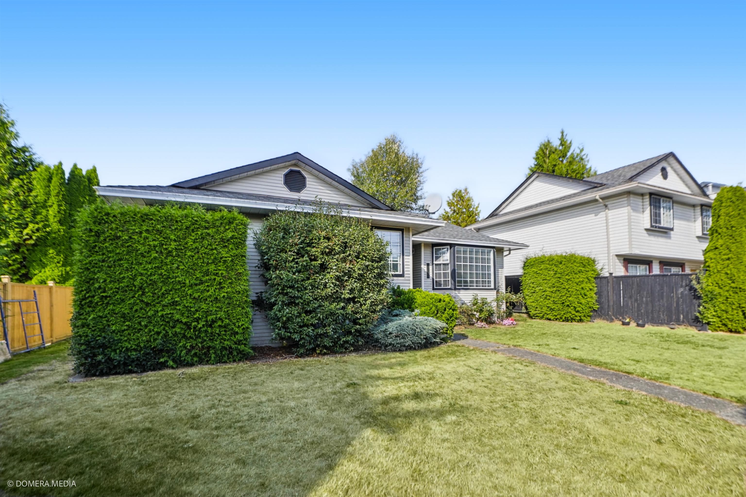 6165 192 Street, Surrey, V3S 8C7 — photo 2