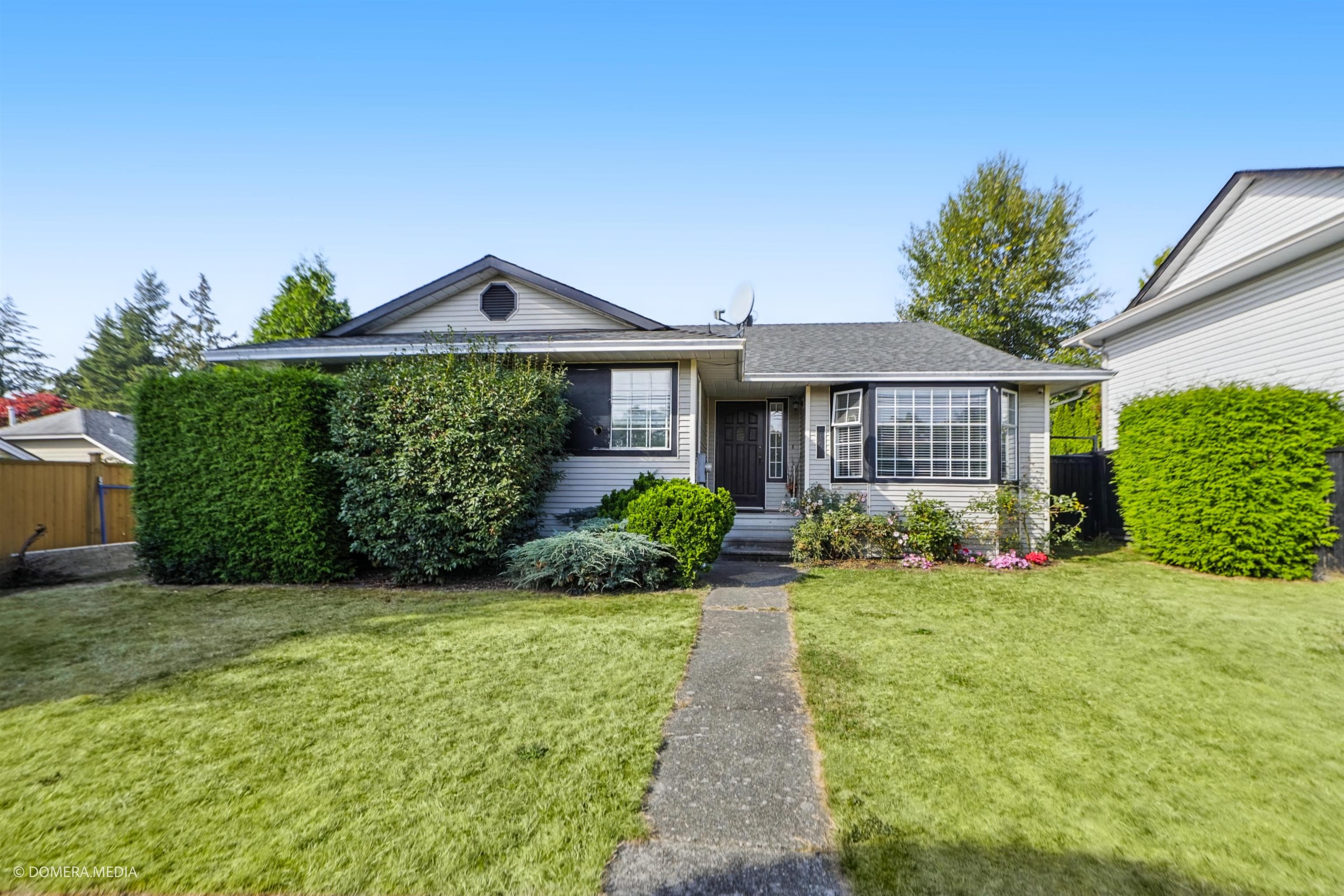 6165 192 Street, Surrey, V3S 8C7 — photo 1