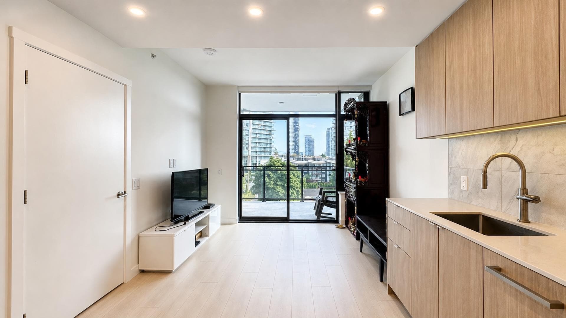 901 - 626 Claremont Street, Coquitlam, V3J 0T1 — photo 5