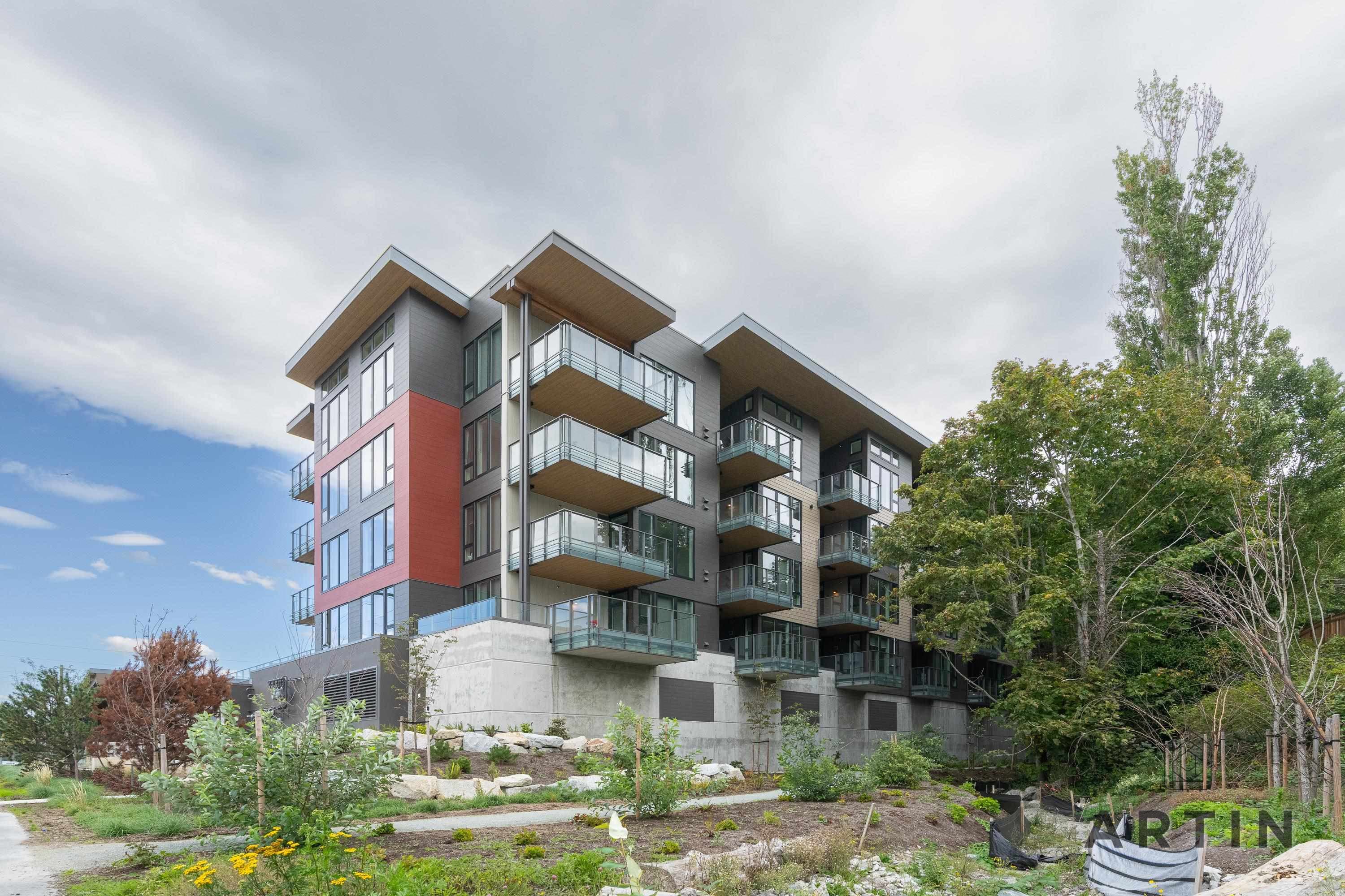 402 - 1500 Scott Crescent, Squamish, V8B 1G5 — photo 3