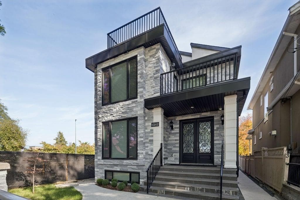 2 - 6262 Battison Street, Vancouver