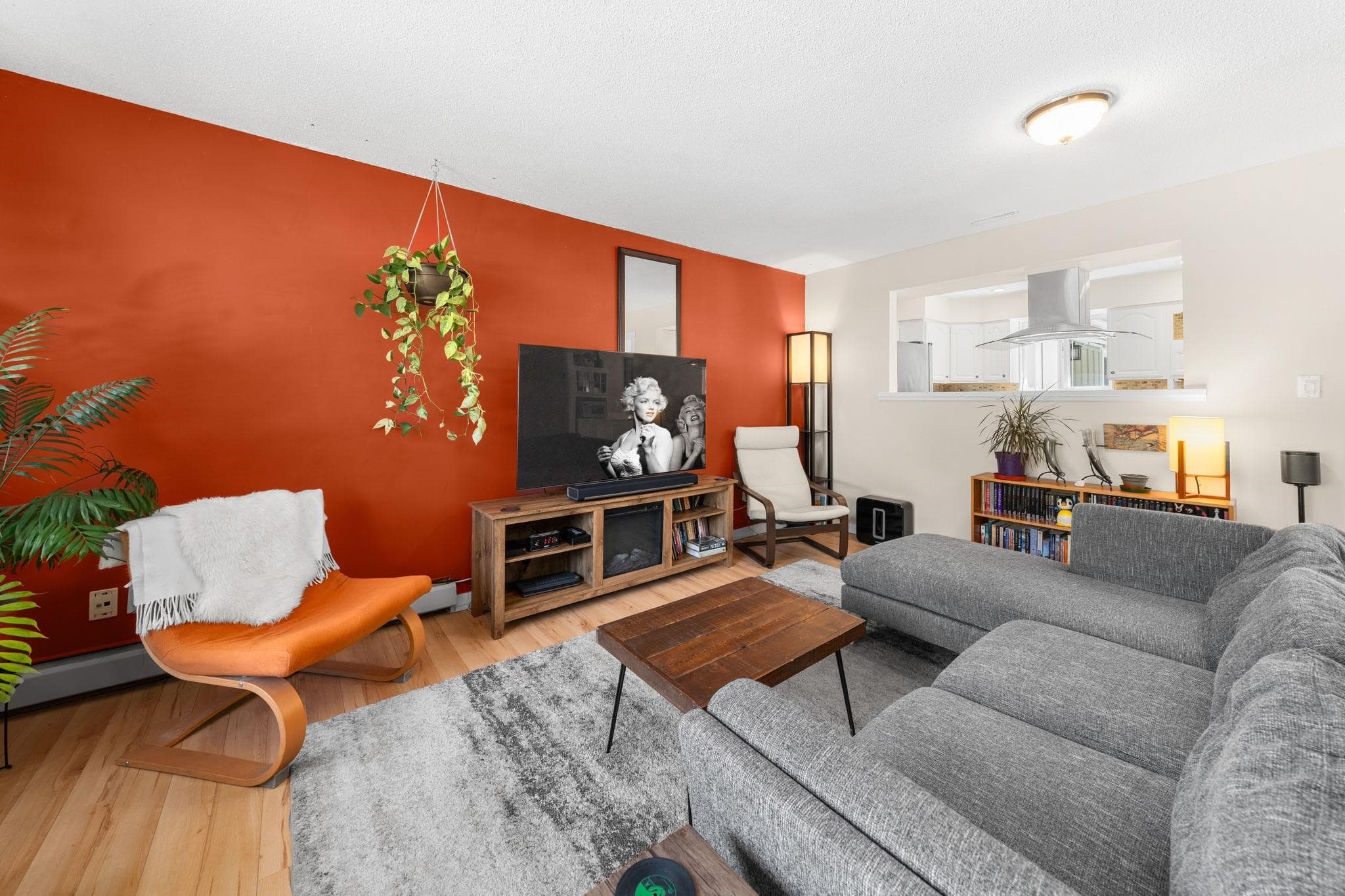 38248 Hemlock Avenue, Squamish, V8B 0X1 — photo 5