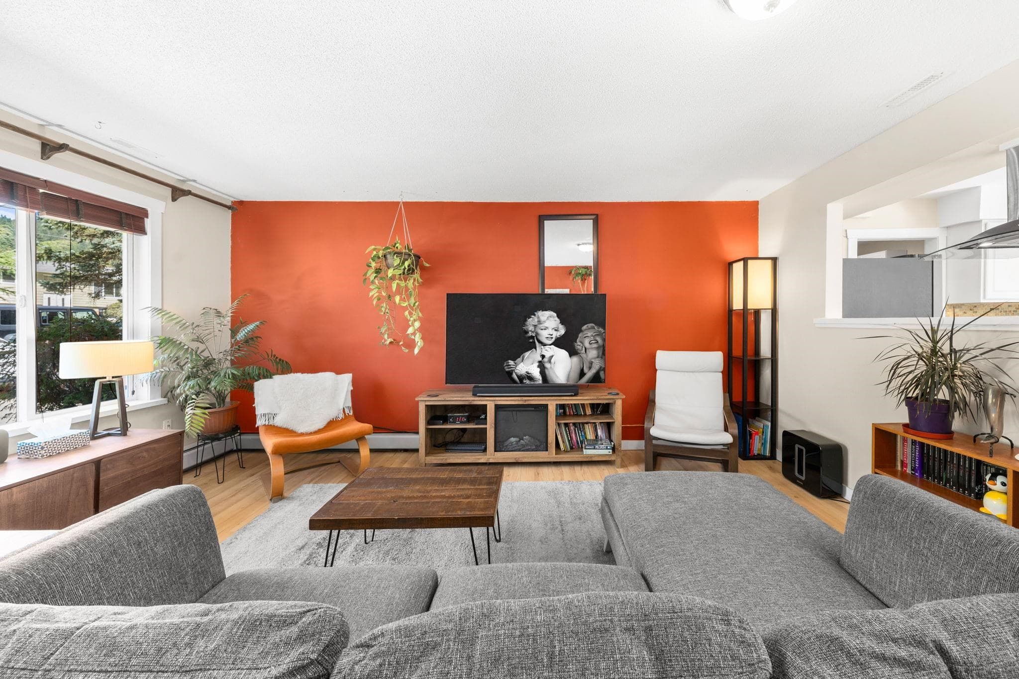 38248 Hemlock Avenue, Squamish, V8B 0X1 — photo 4
