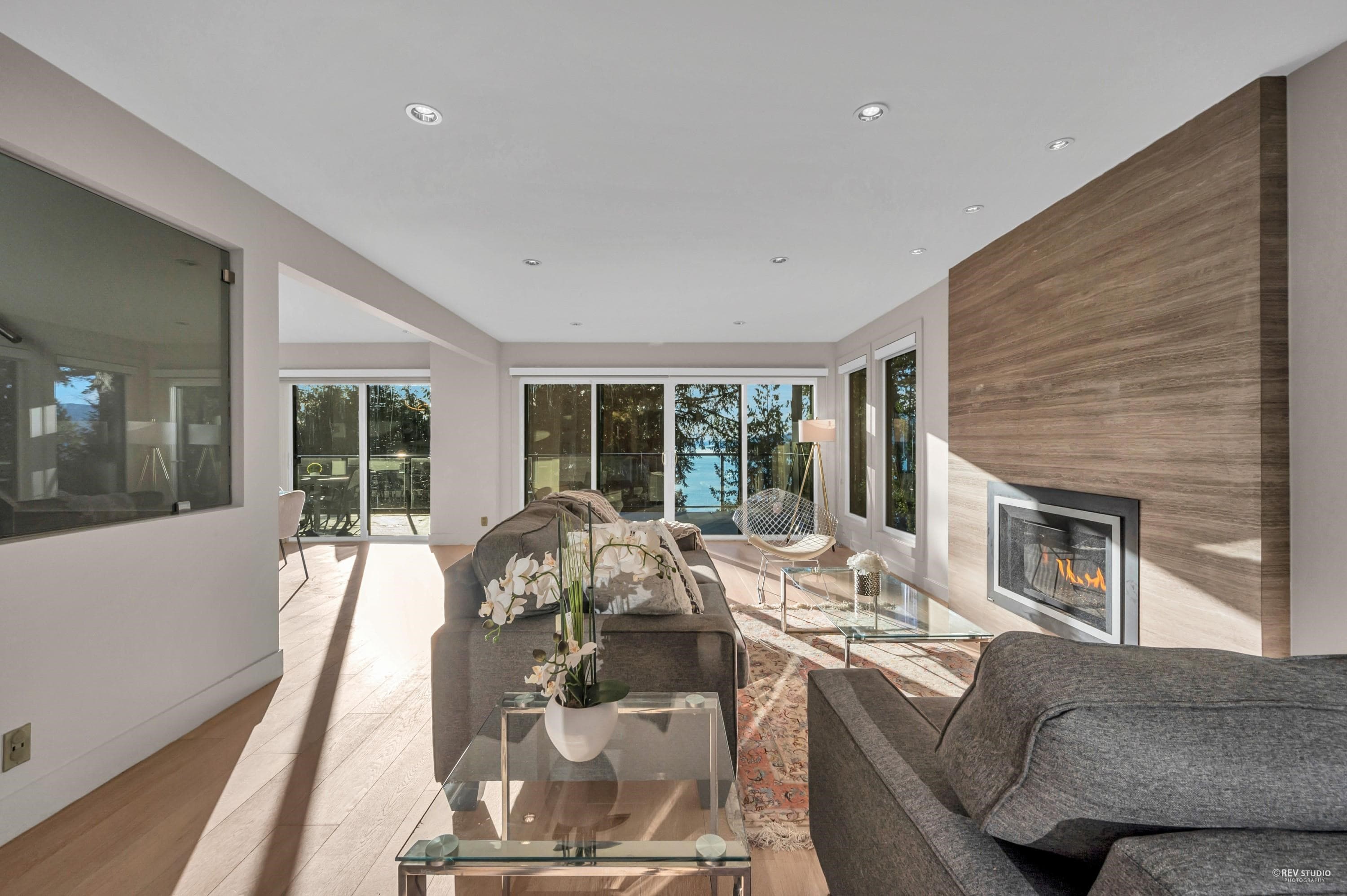 130 Oceanview Place, Lions Bay, V0N 2E0 — photo 5