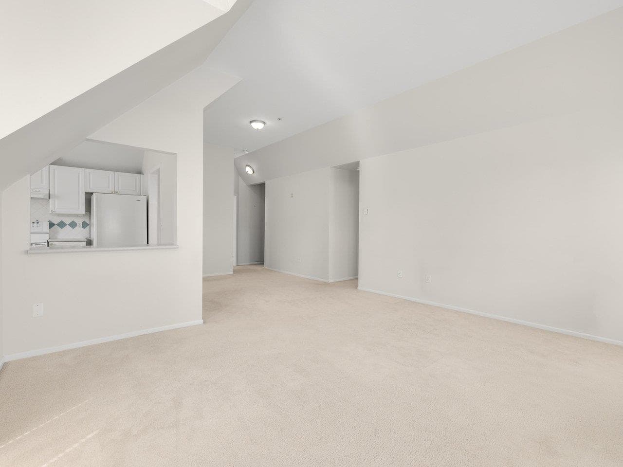 406 - 5556 14 Avenue, Delta, V4M 4E7 — photo 5