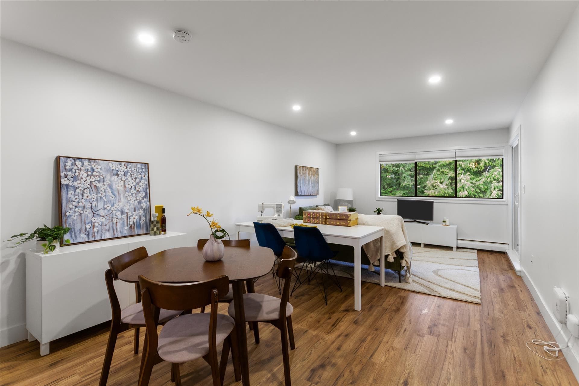 301 - 1561 Vidal Street, White Rock, V4B 5A7 — photo 5