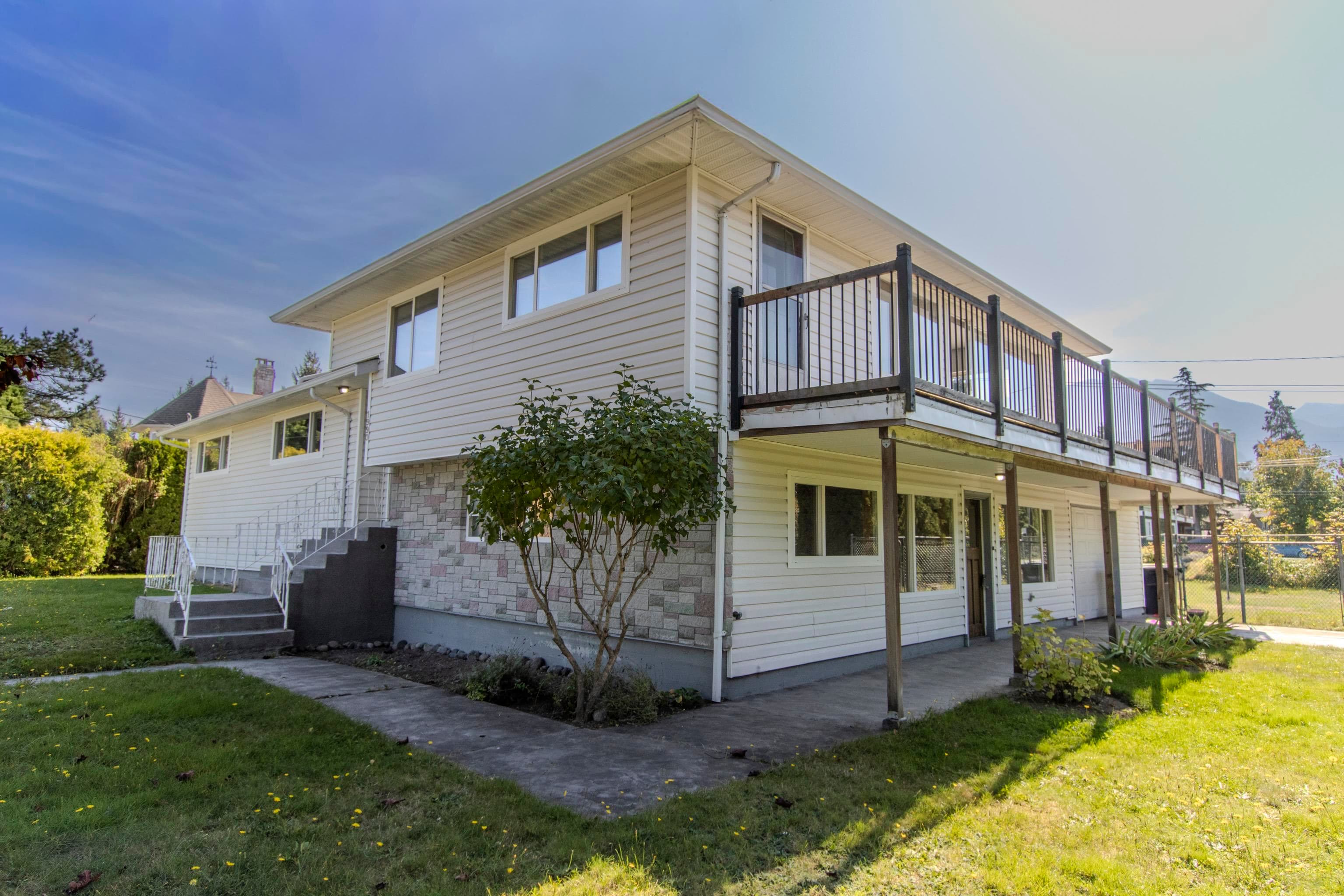 1990 Diamond Road, Squamish, V0N 1T0 — photo 1