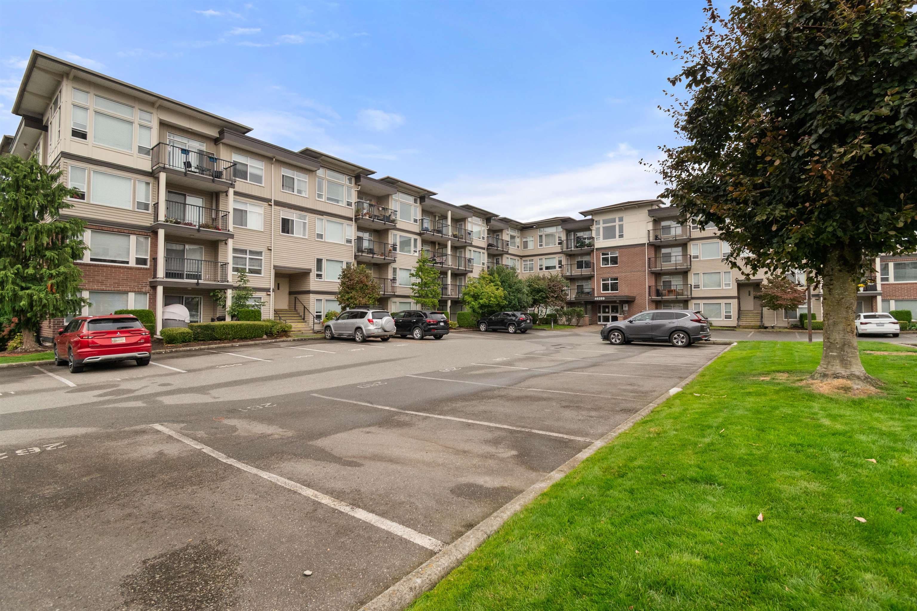 206 - 46289 Yale Road, Chilliwack, V2P 0B9 — photo 2