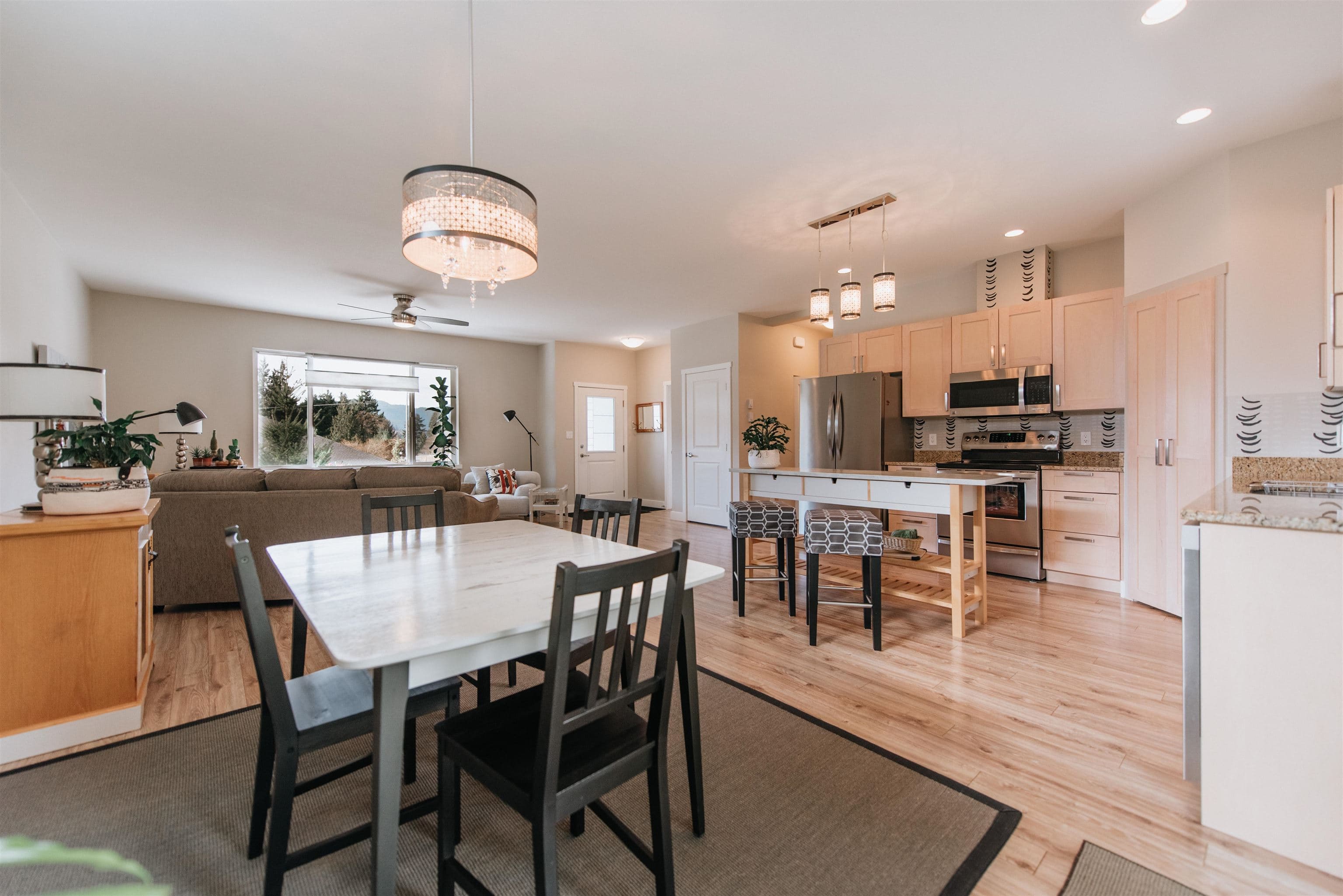 6222 Sitka Road, Sechelt, V7Z 0L3 — photo 3
