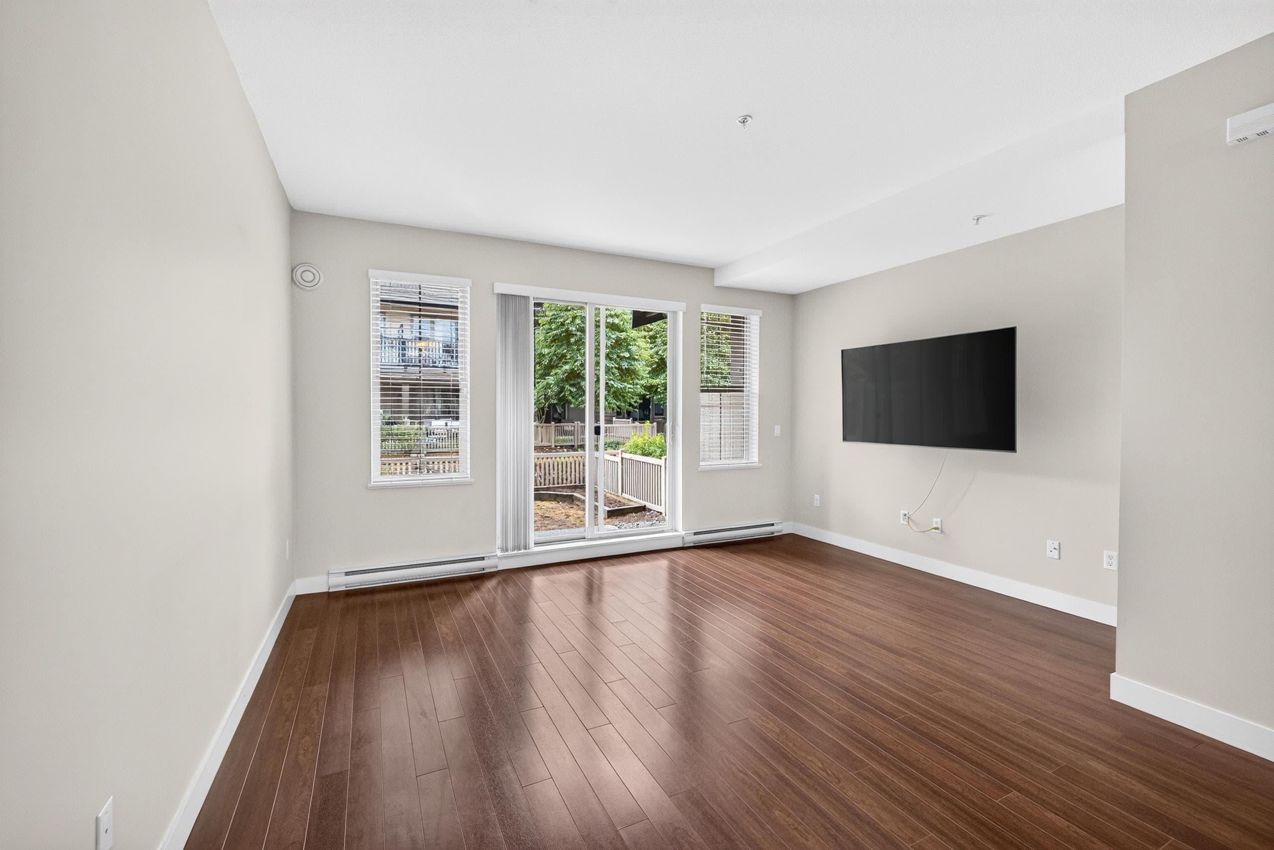 32 - 9525 204 Street, Langley, V1M 0B9 — photo 3