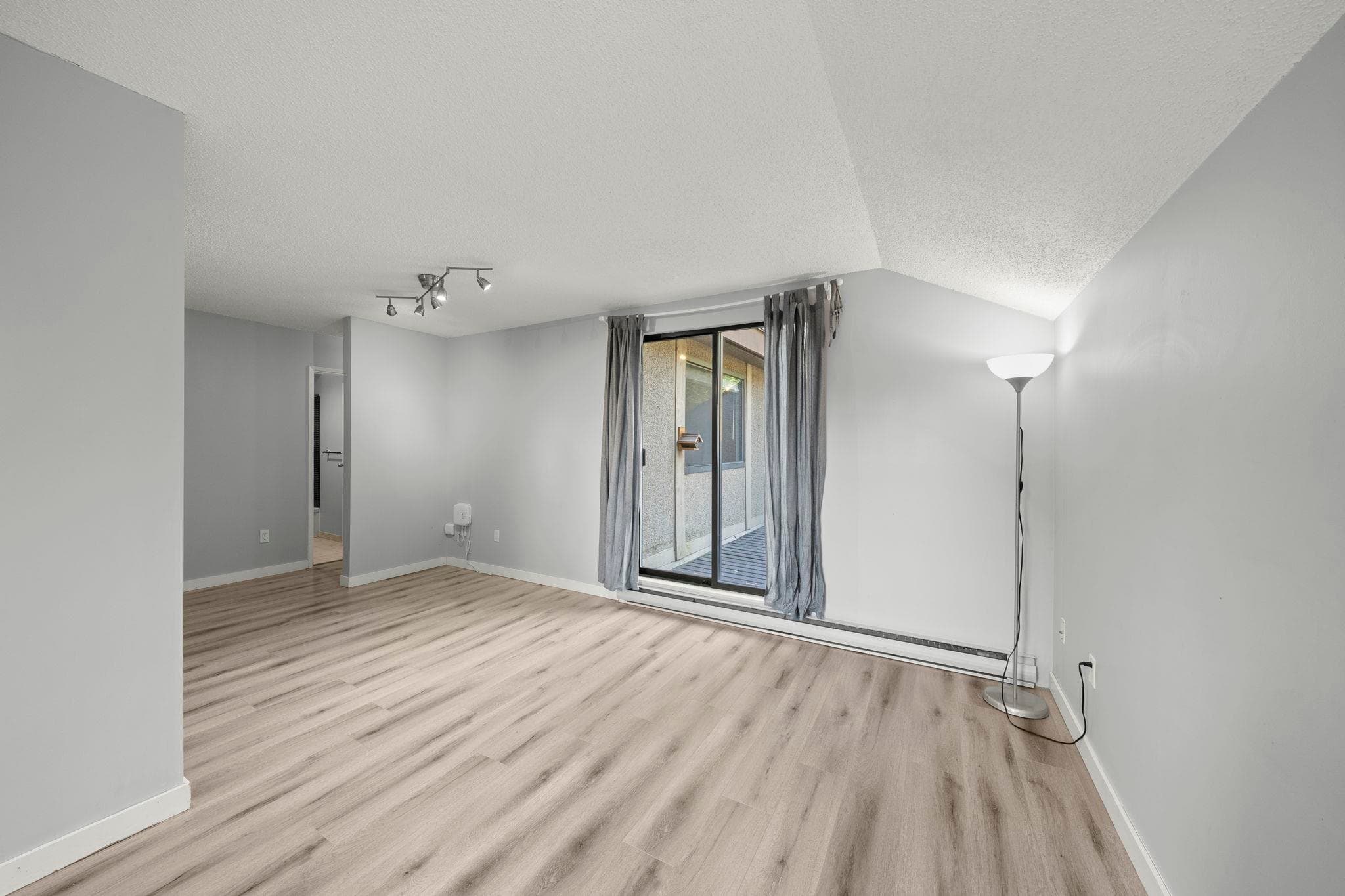 304 - 9128 Capella Drive, Burnaby, V3J 7K3 — photo 5