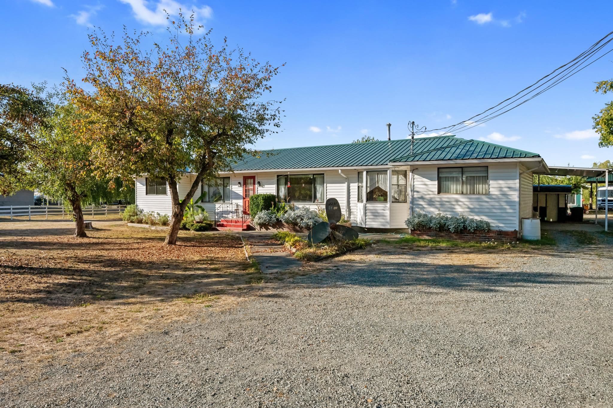 22237 64 Avenue, Langley, V2Y 2N8 — photo 1