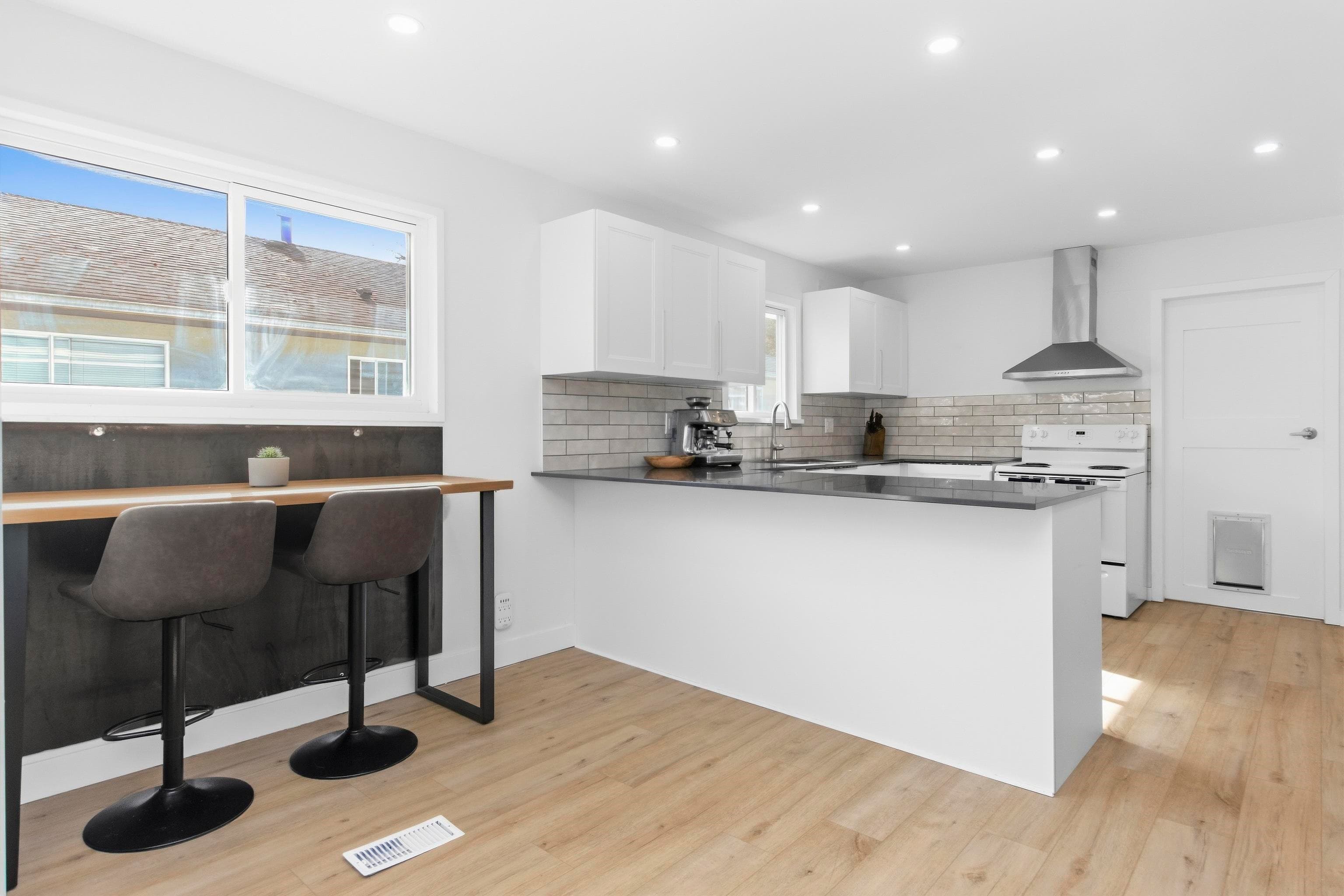 38012 Fifth Avenue, Squamish, V8B 0B4 — photo 4