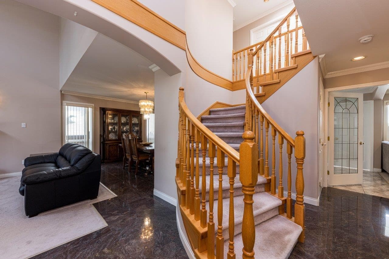 449 E 16th Street, North Vancouver, V7L 2T4 — photo 3