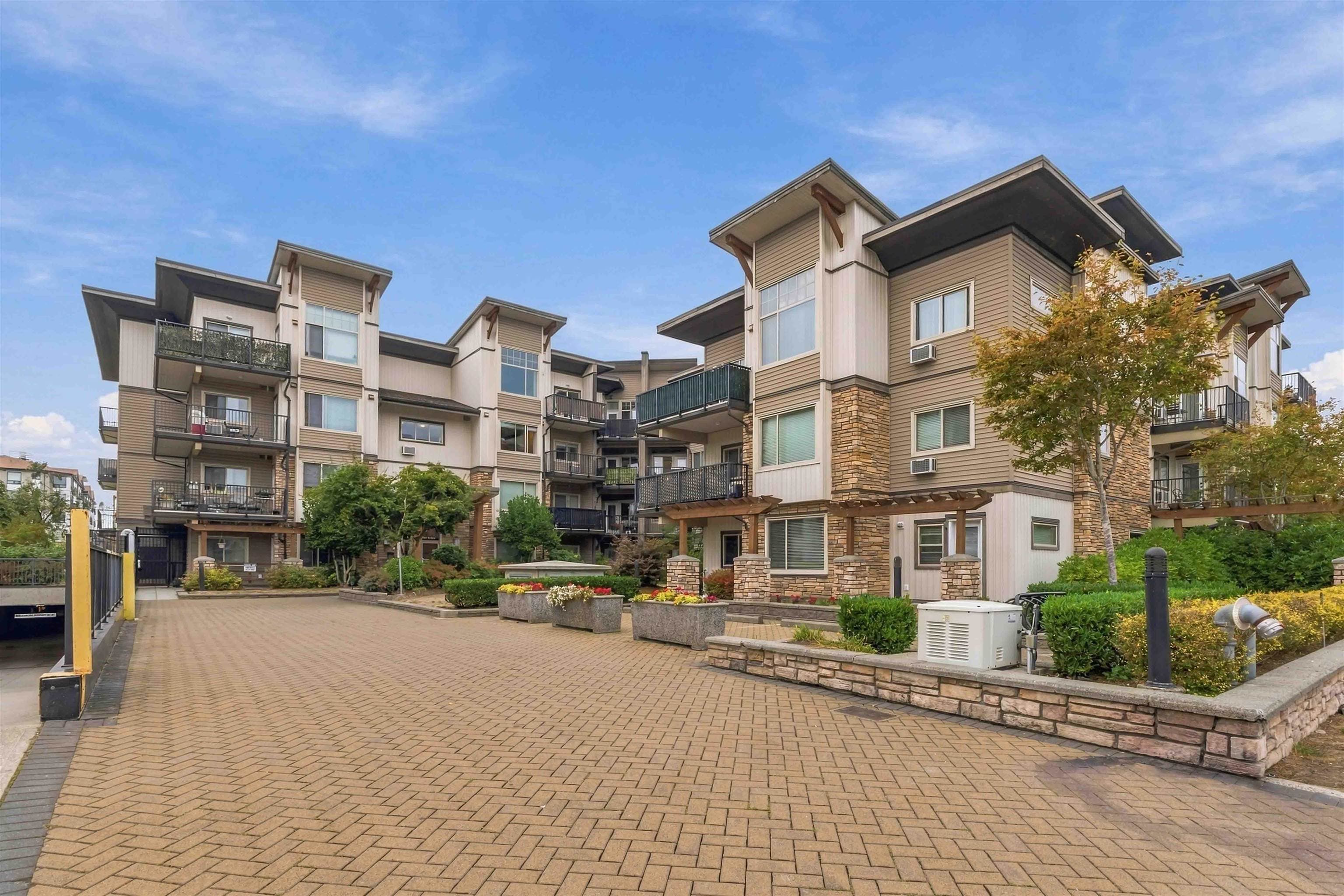 107 - 11935 Burnett Street, Maple Ridge, V2X 9A9 — photo 2
