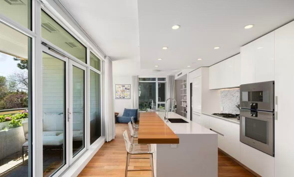 203 - 375 W 59th Ave, Vancouver, V5X 0J4 — photo 2