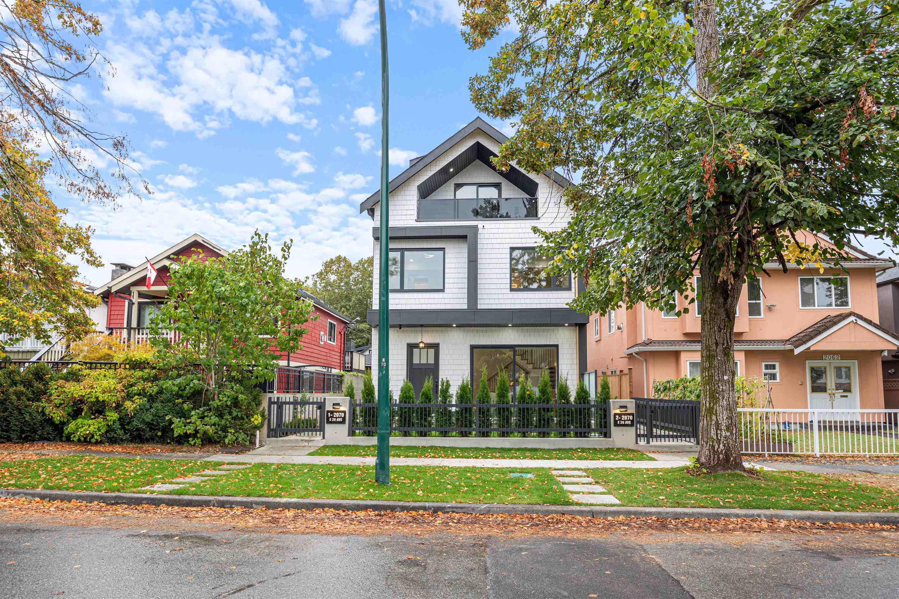 1 - 2070 E 26th Avenue, Vancouver, V5N 2W4 — photo 2