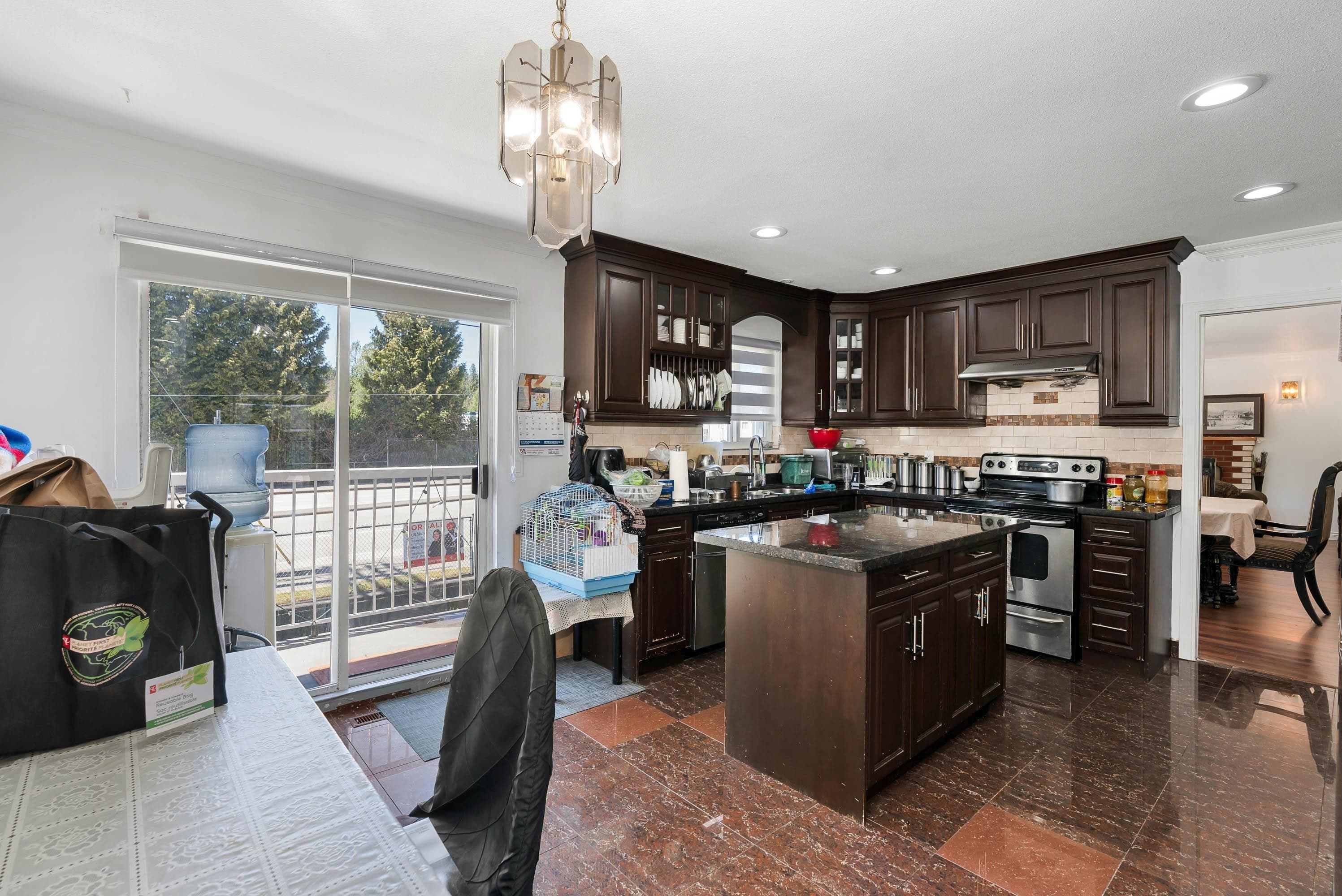 8724 128 Street, Surrey, V3W 4G6 — photo 5