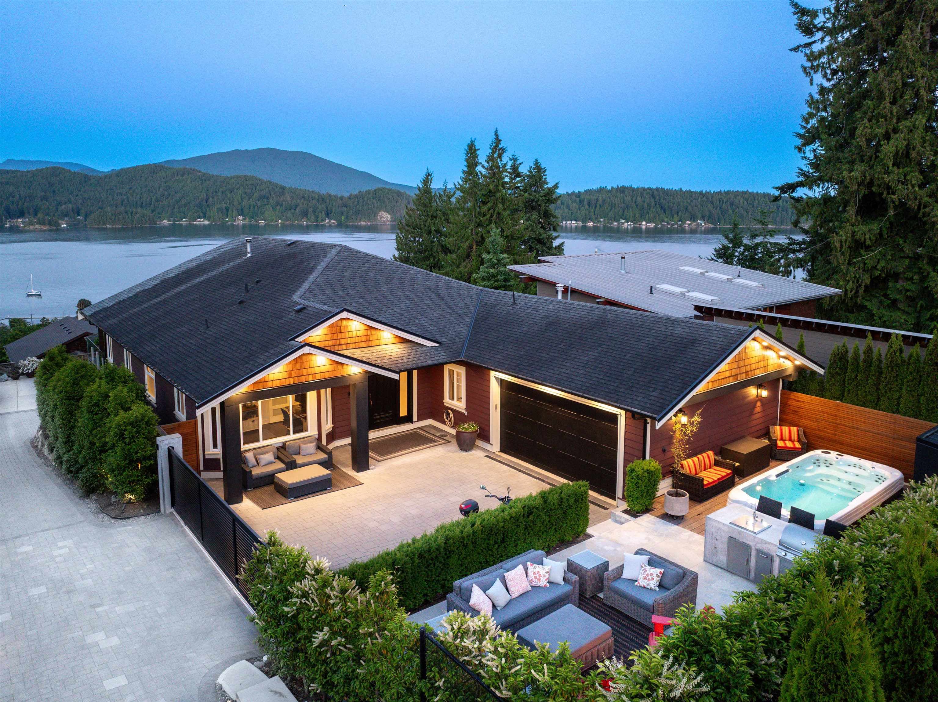 588 North Fletcher Road, Gibsons