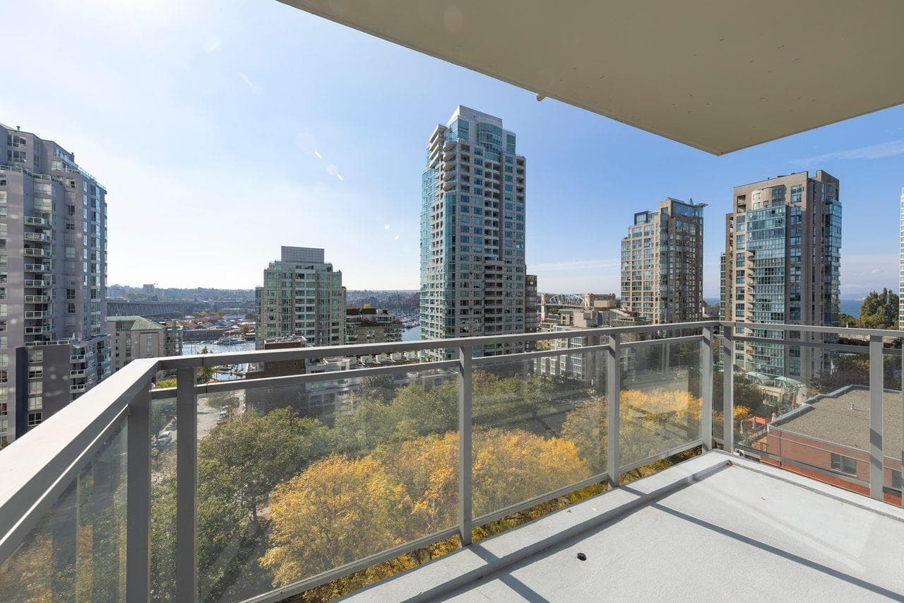 1004 - 1455 Howe Street, Vancouver