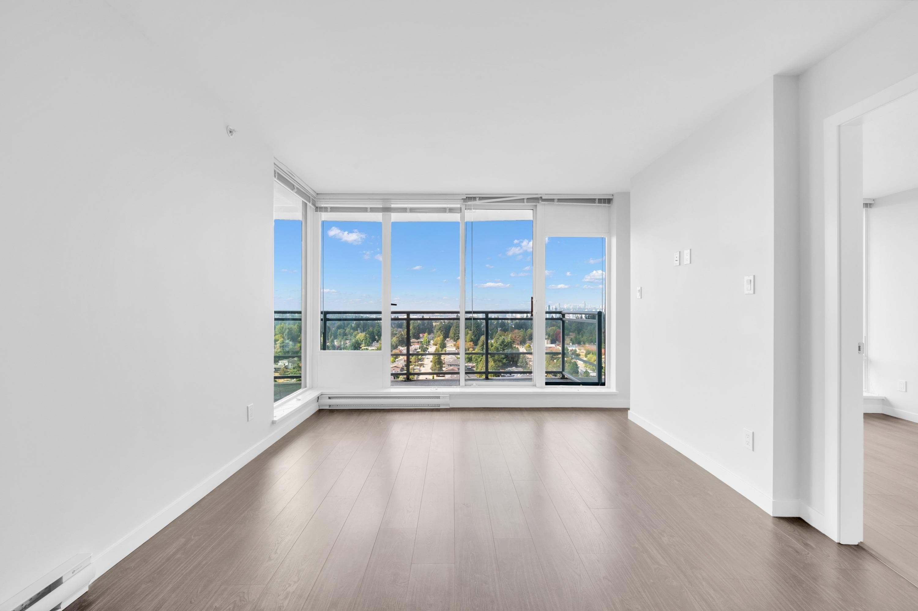 2109 - 13303 Central Avenue, Surrey, V3T 0K6 — photo 5