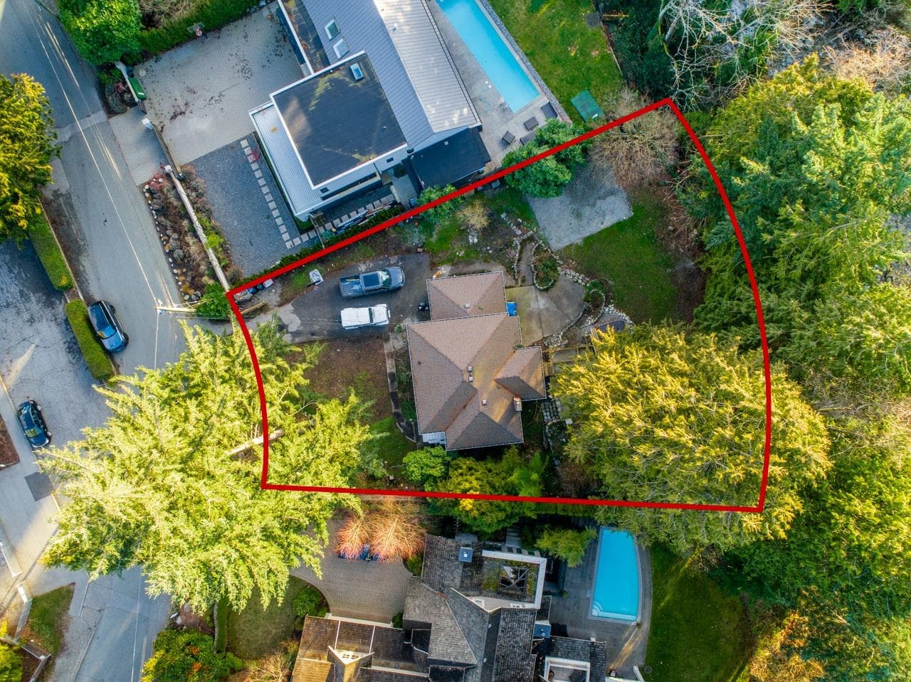 4325 Morgan Crescent, West Vancouver, V7V 2P1 — photo 1