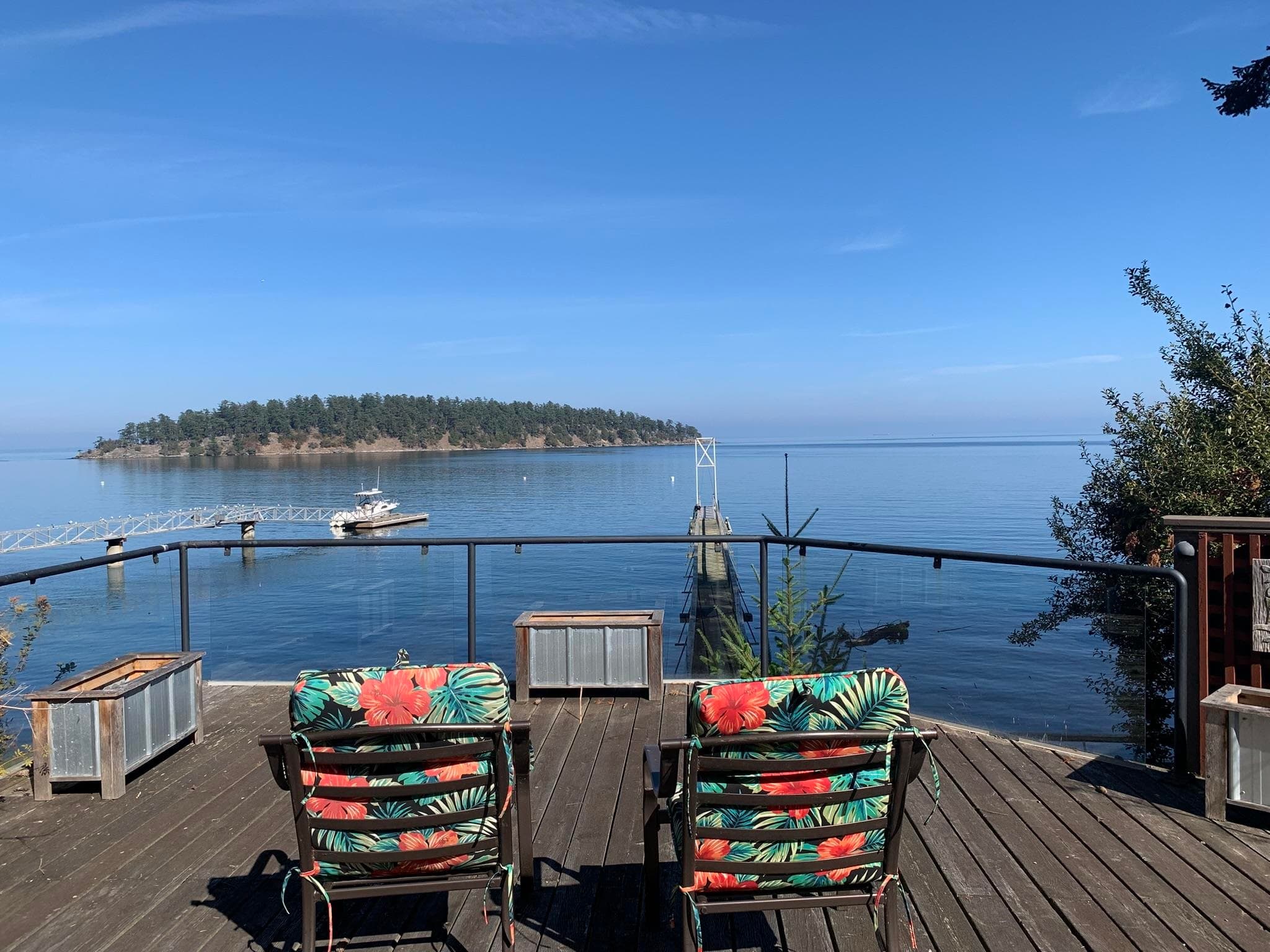 574 Arbutus Drive, Mayne Island, V0N 2J1 — photo 1