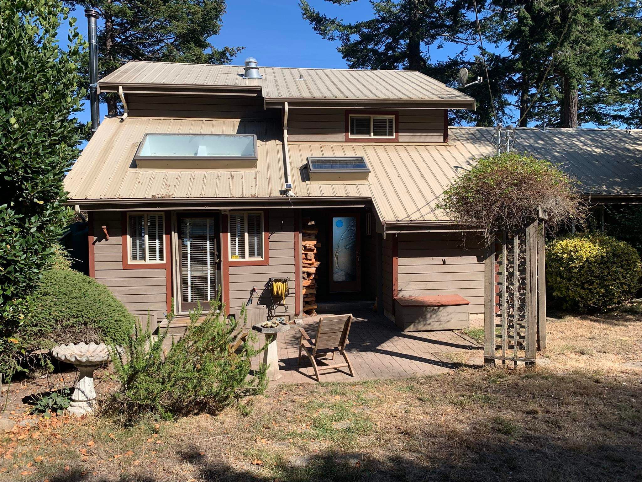 574 Arbutus Drive, Mayne Island, V0N 2J1 — photo 5