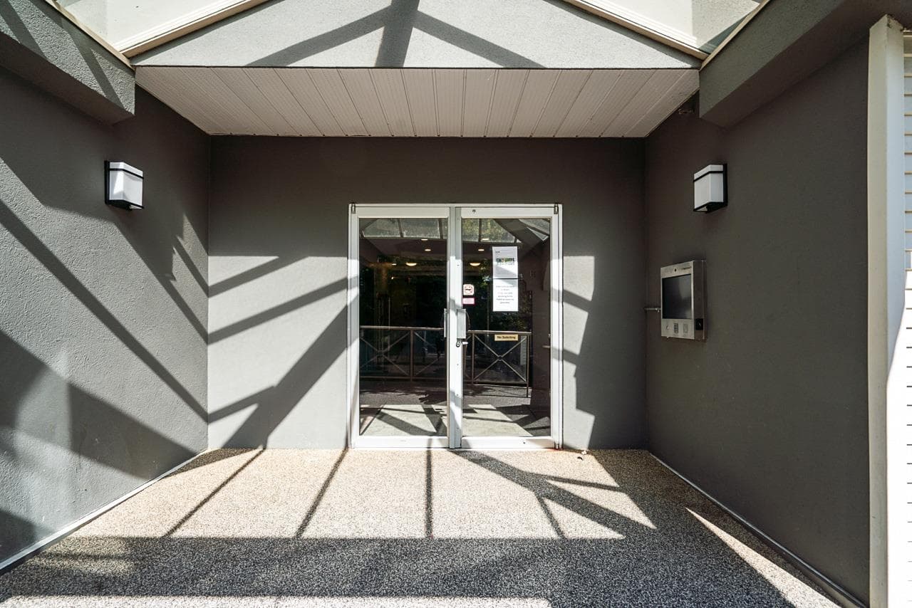 304 - 5489 201 Street, Langley, V3A 1P8 — photo 2