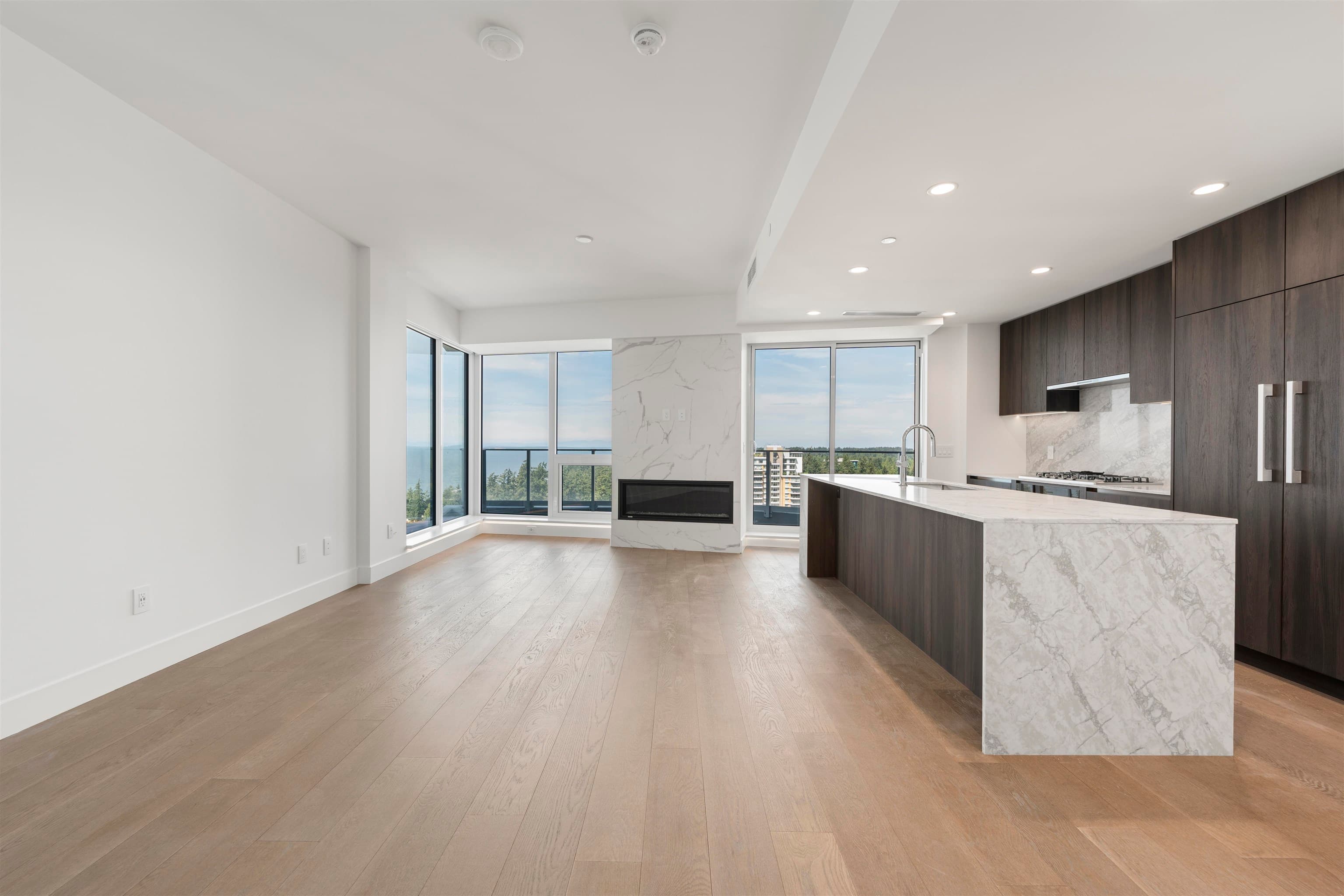 1401 - 1475 Foster Street, White Rock, V4B 0C9 — photo 3