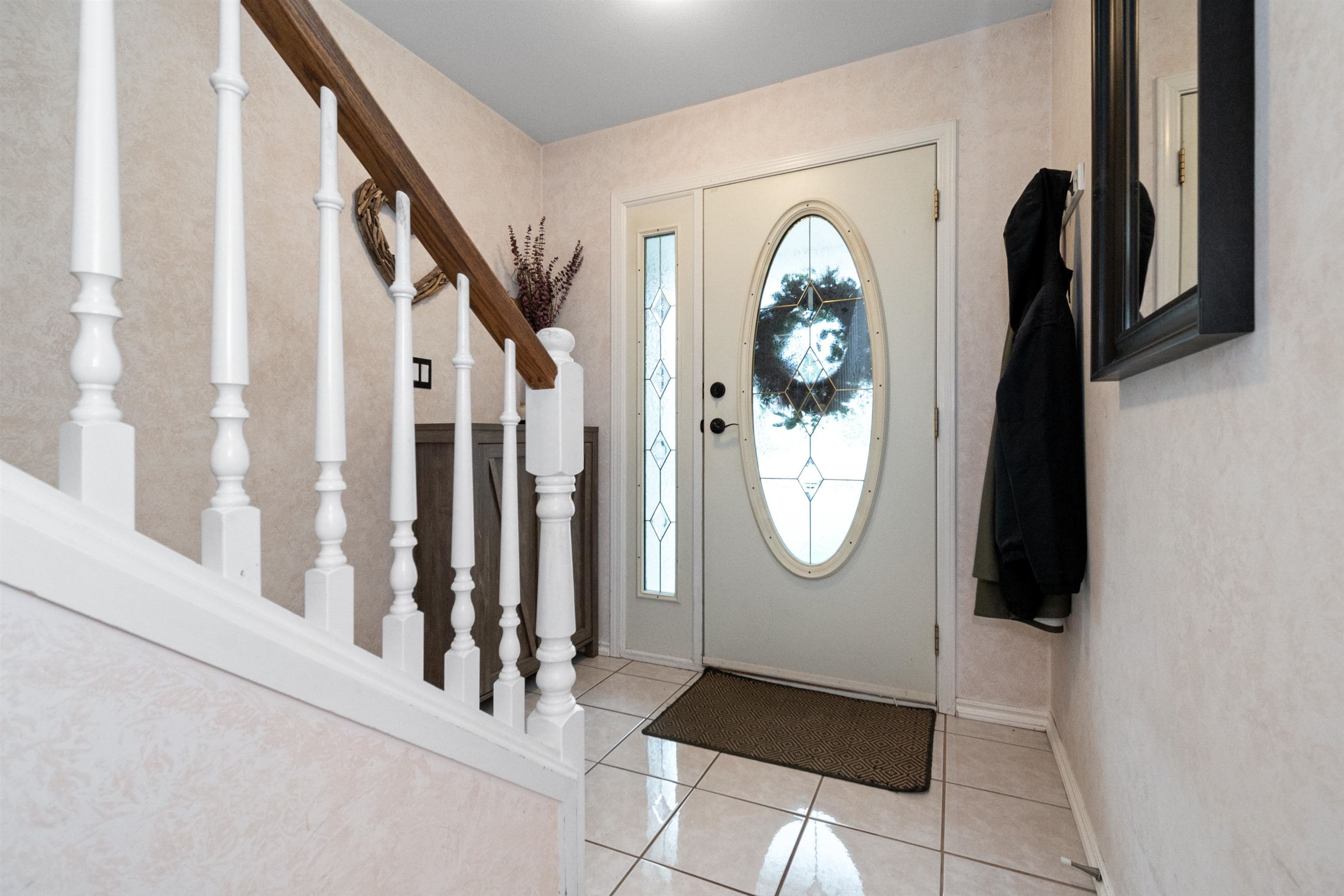 44600 Michael Drive, Chilliwack, V2R 5L3 — photo 2
