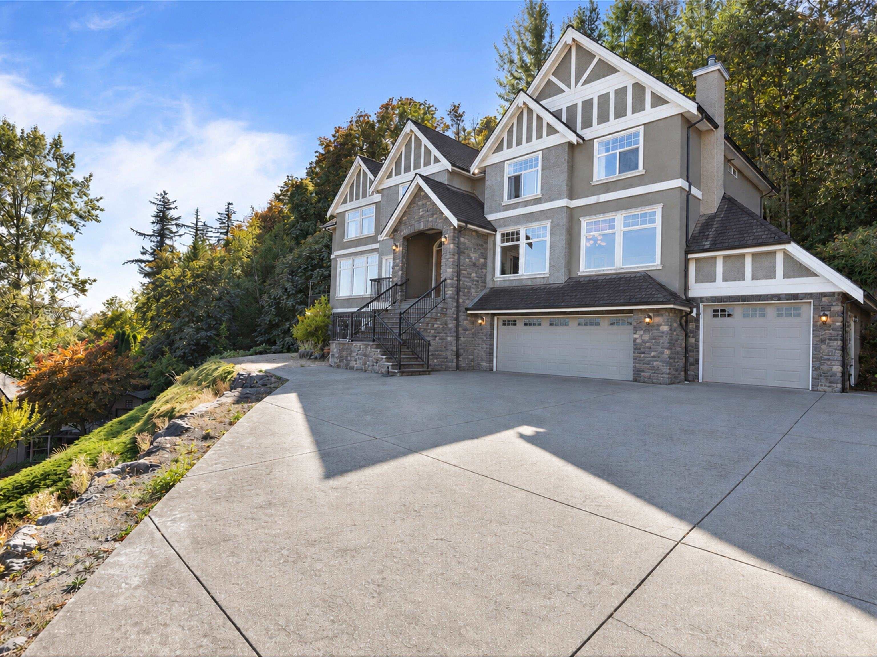 2651 Stonecroft Drive, Abbotsford, V3G 1K8 — photo 2