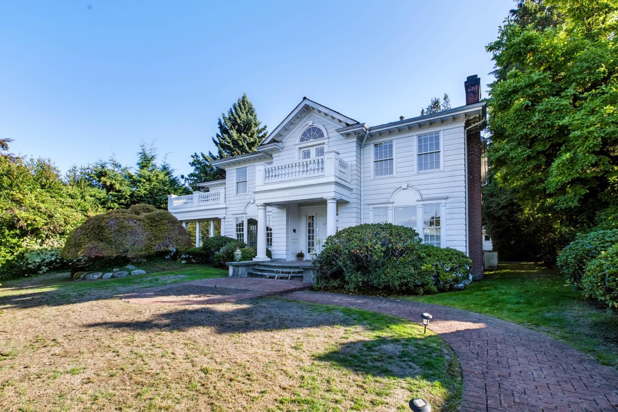 1330 Minto Crescent, Vancouver