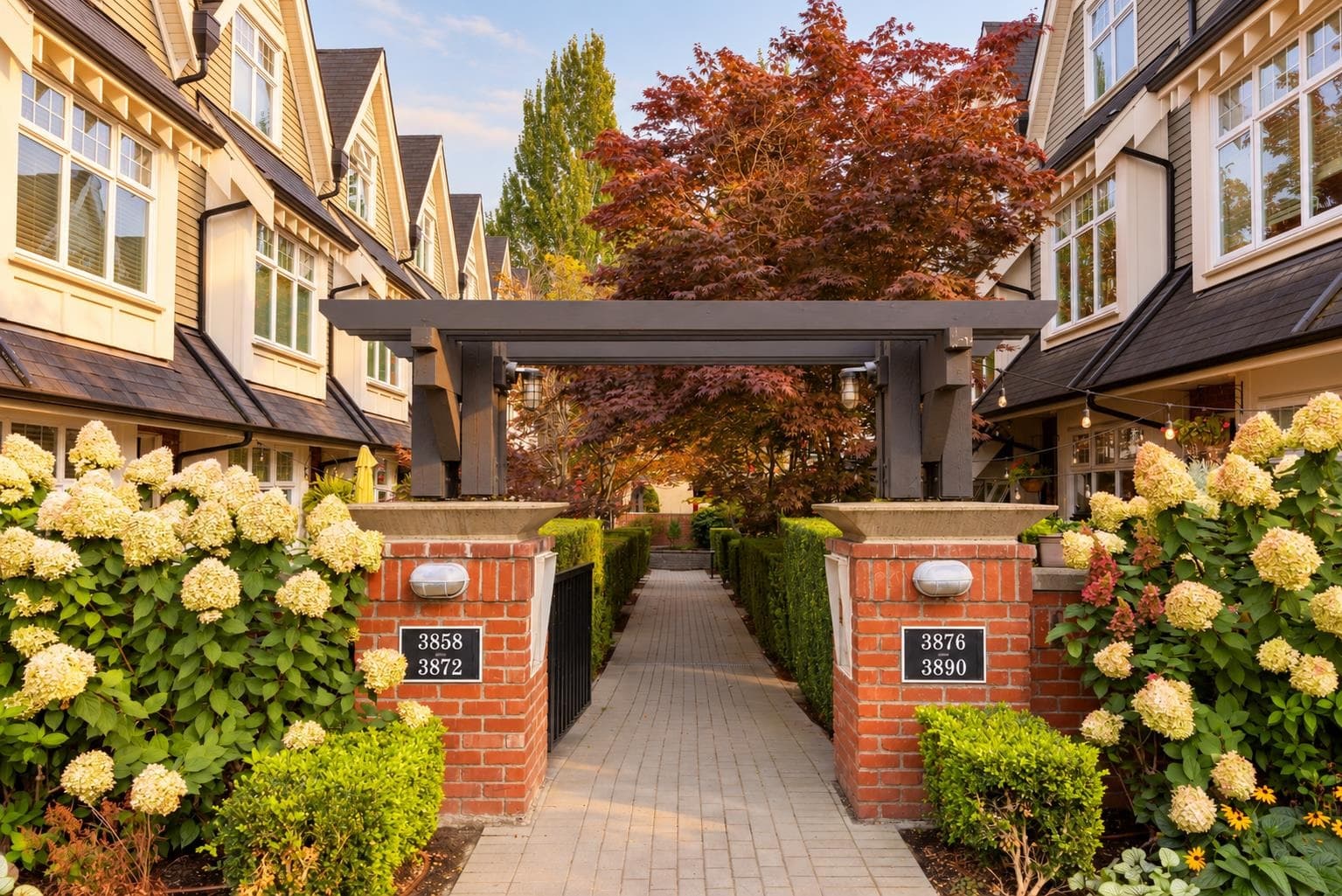3882 Welwyn Street, Vancouver, V5N 3Y9 — photo 1