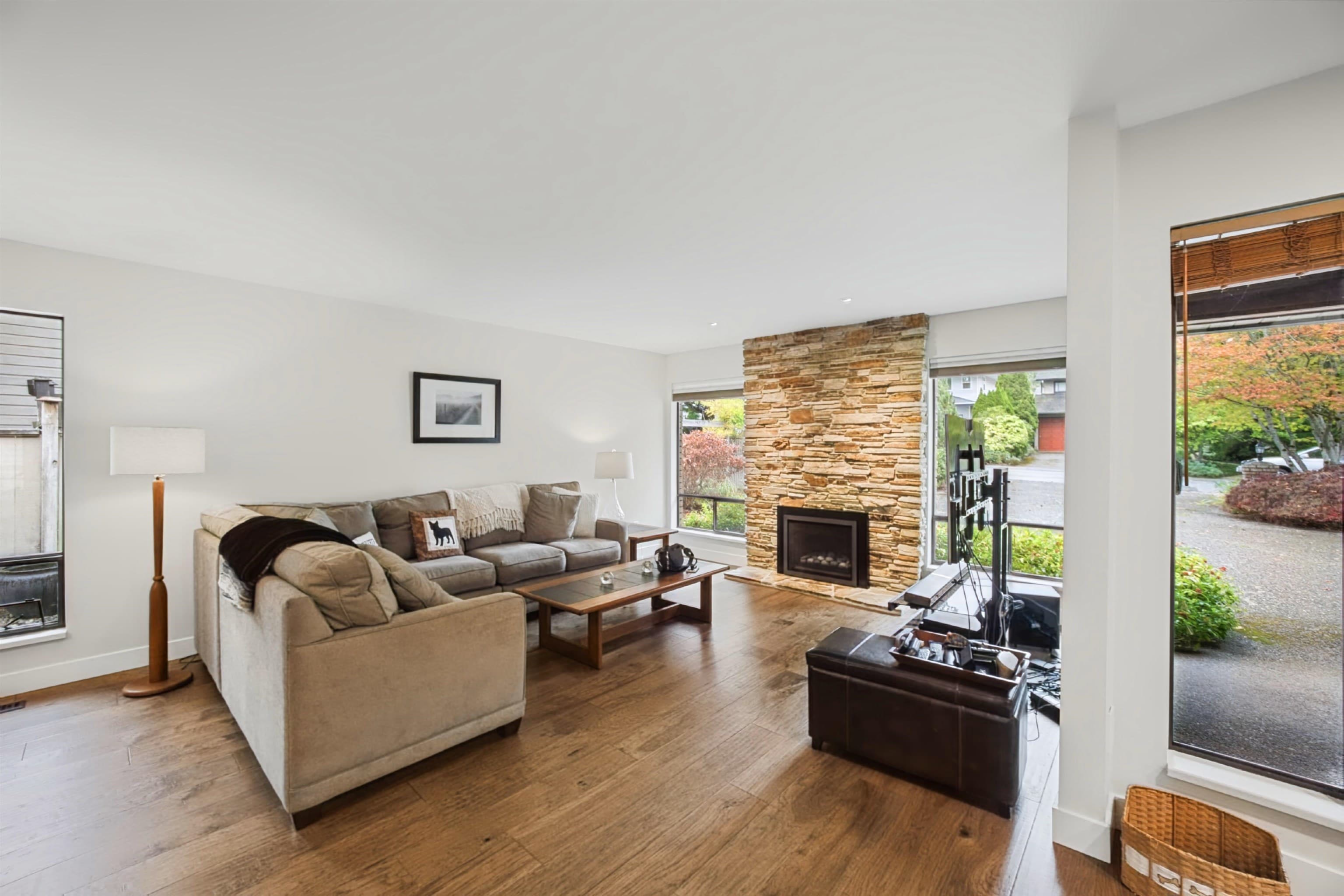 16108 13a Avenue, White Rock, V4A 6W5 — photo 5