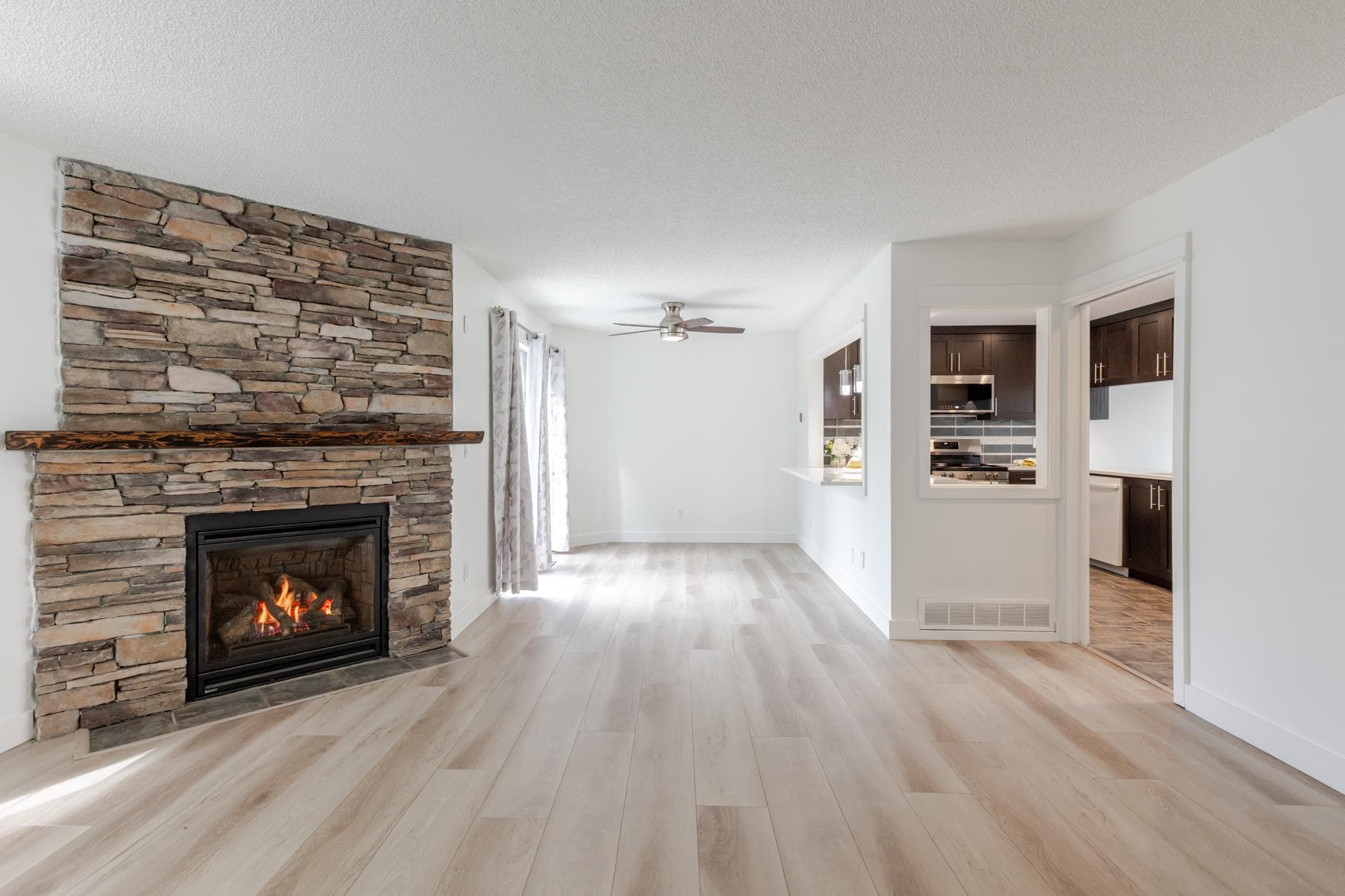 53 - 1140 Falcon Drive, Coquitlam, V3E 2J9 — photo 4