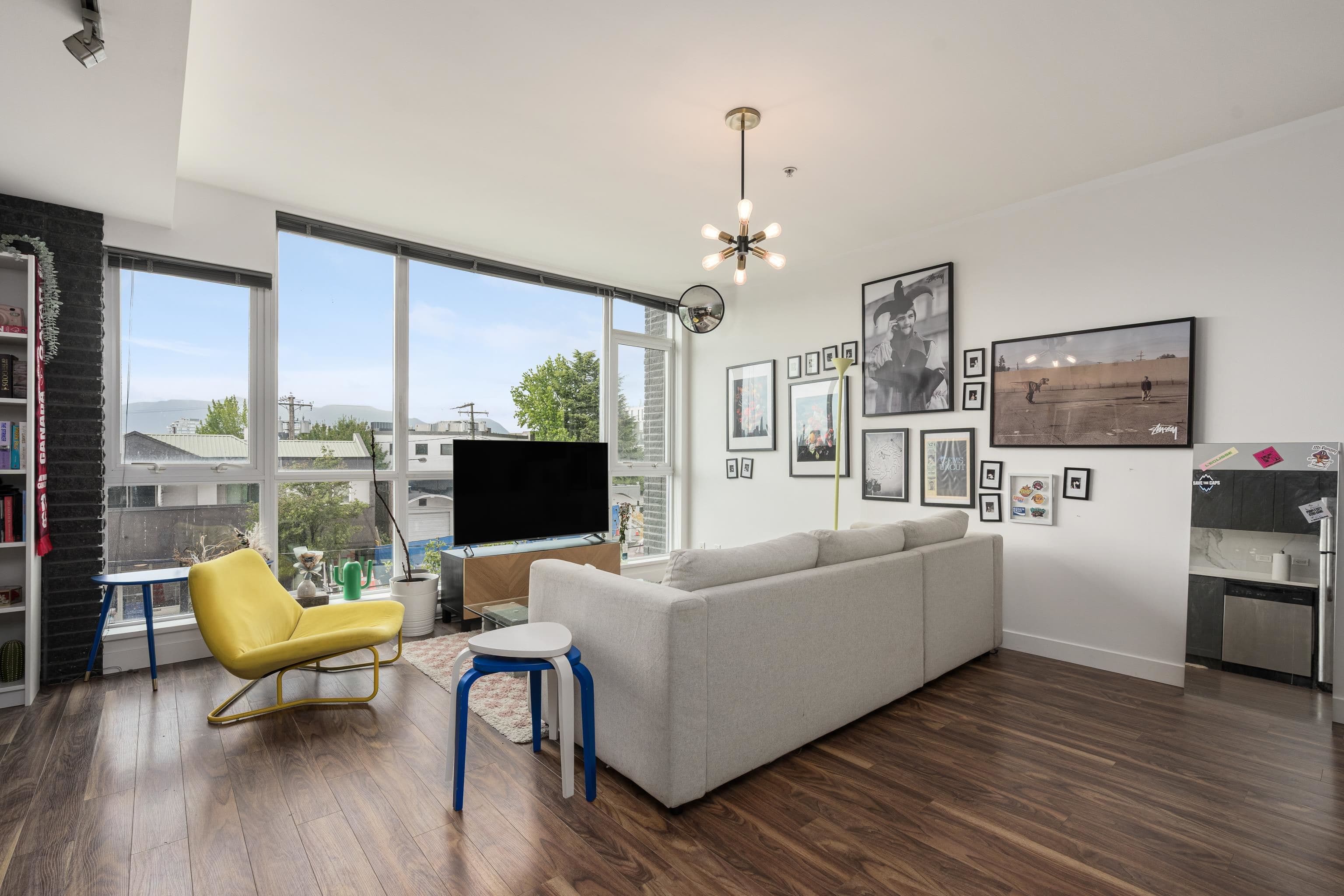 208 - 2511 Quebec Street, Vancouver, V5T 0B6 — photo 1