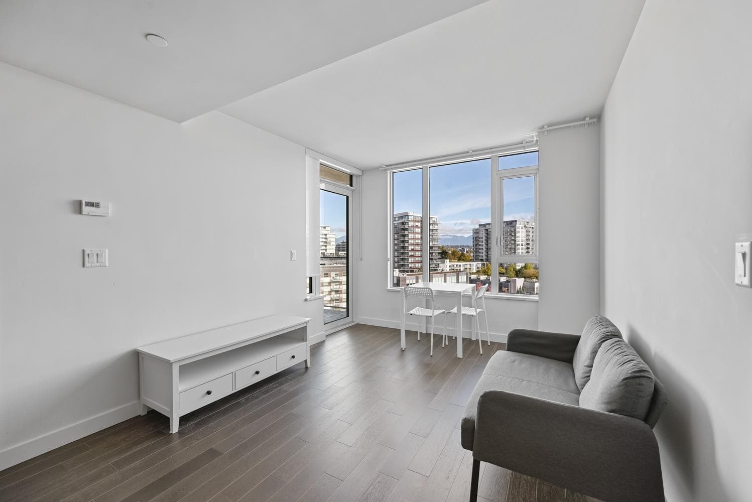 1007 - 7468 Lansdowne Road, Richmond