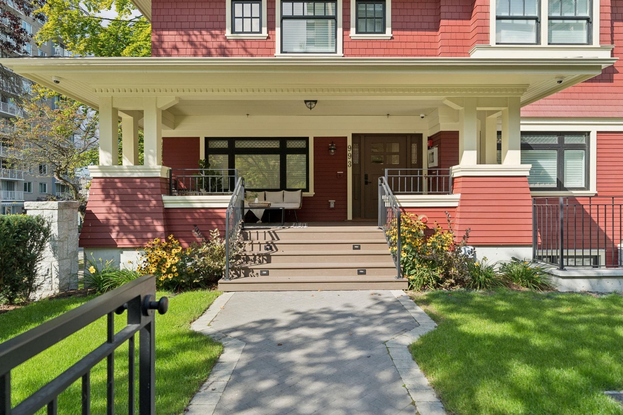 993 Broughton Street, Vancouver, V6G 2A4 — photo 2